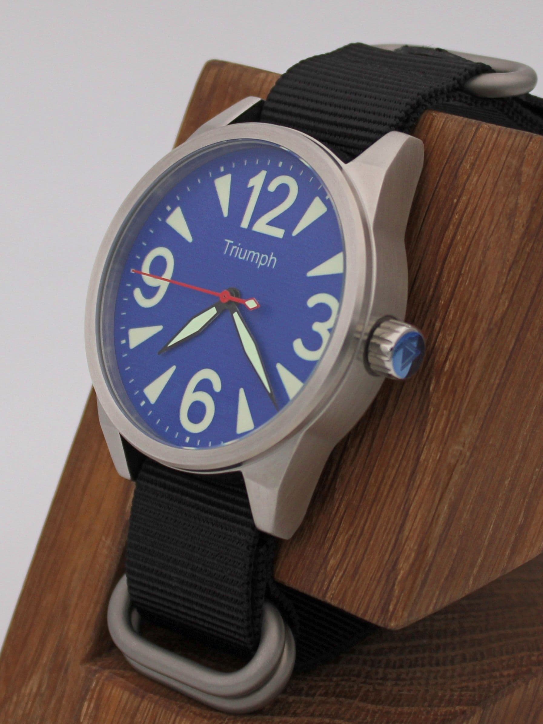 Часы Triumph механические (Ракета 2609) 21.290.22