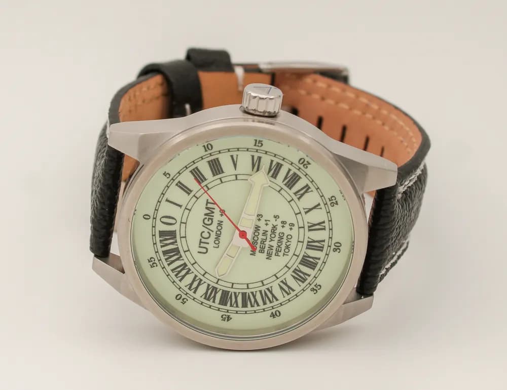 Часы UTC / GMT 21.229.011 механические, механизм Ракета 2623Н