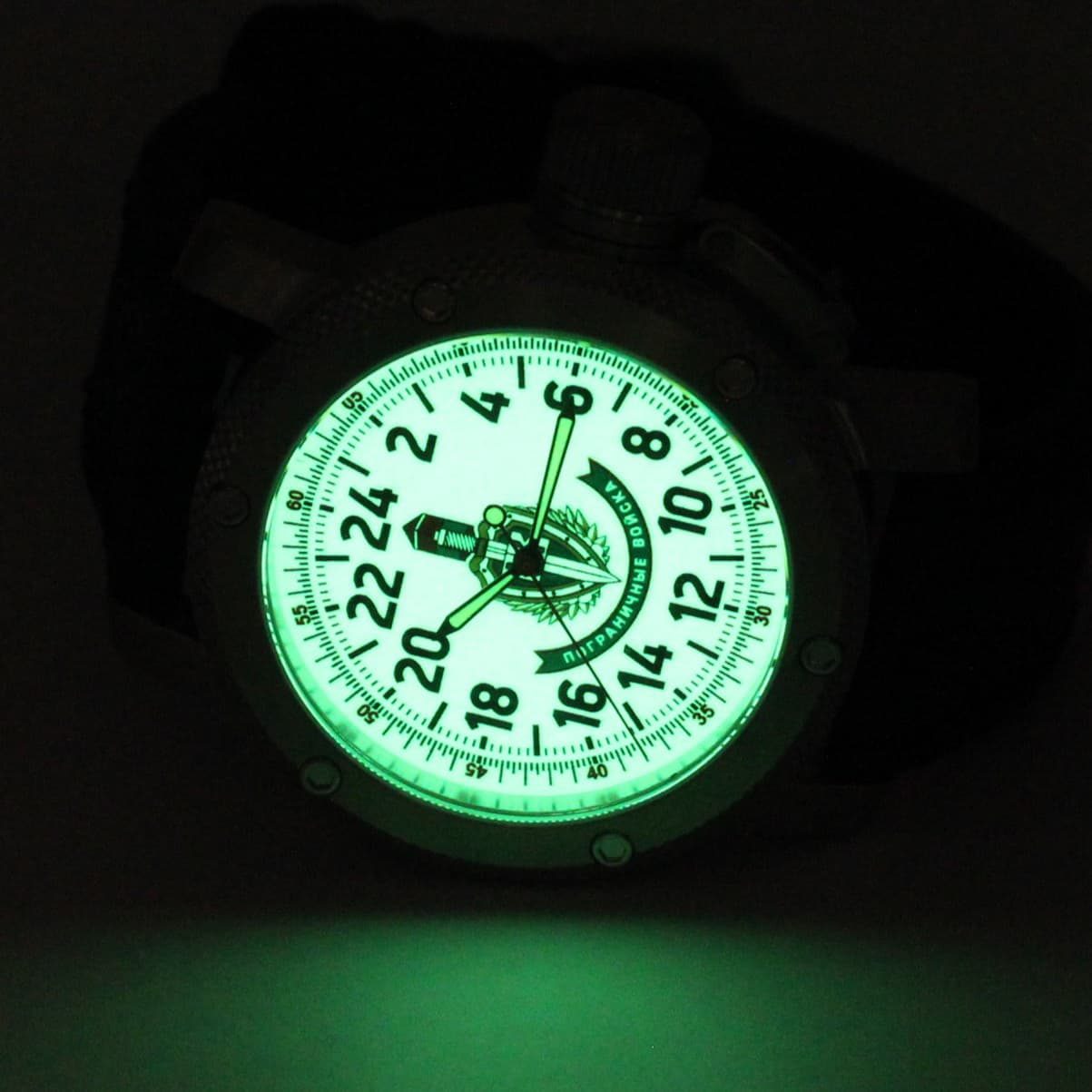 Часы Пограничные войска, механизм Восток 2431.01