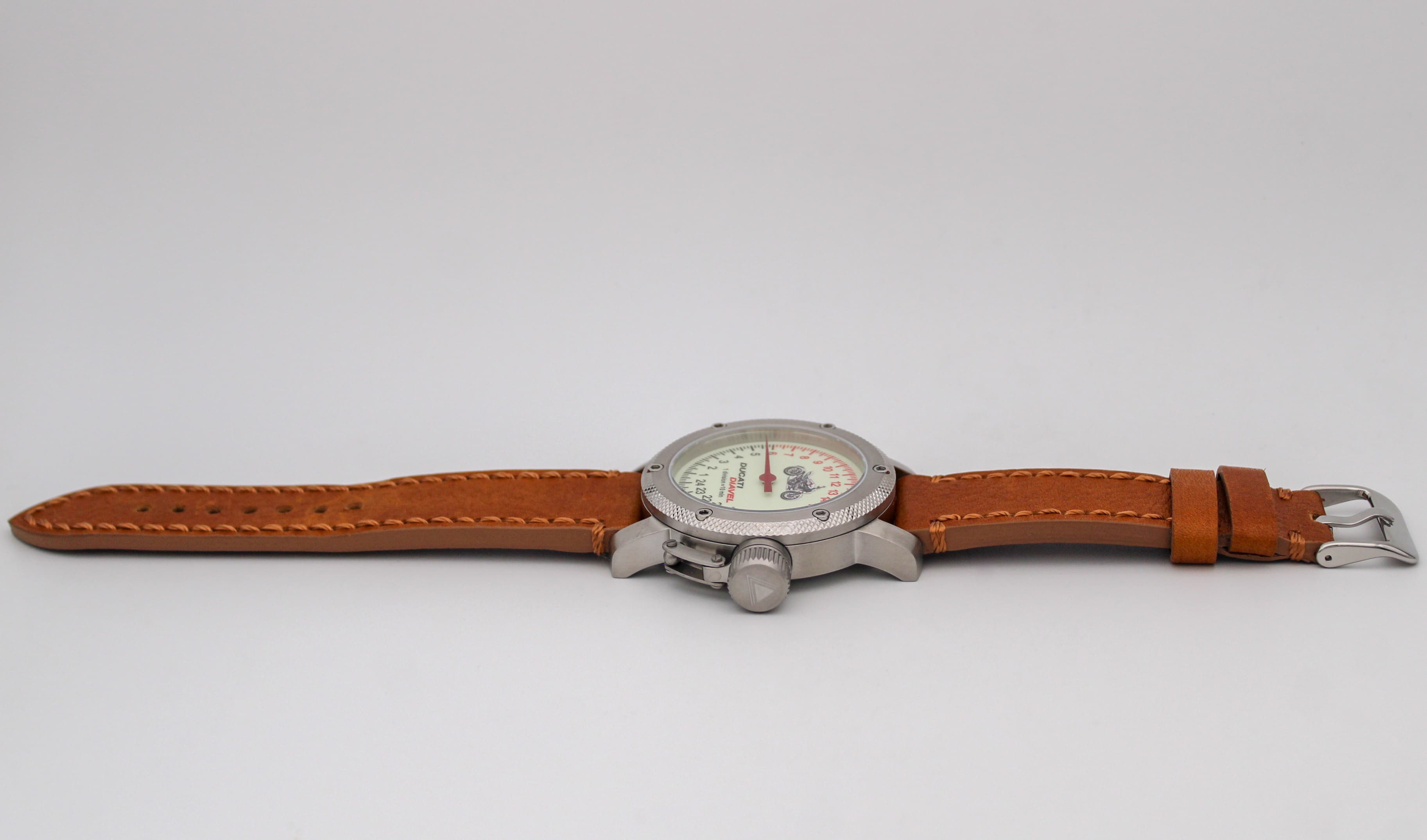 Часы DUCATI DIAVEL (мотоцикл) механизм Восток 2431.01