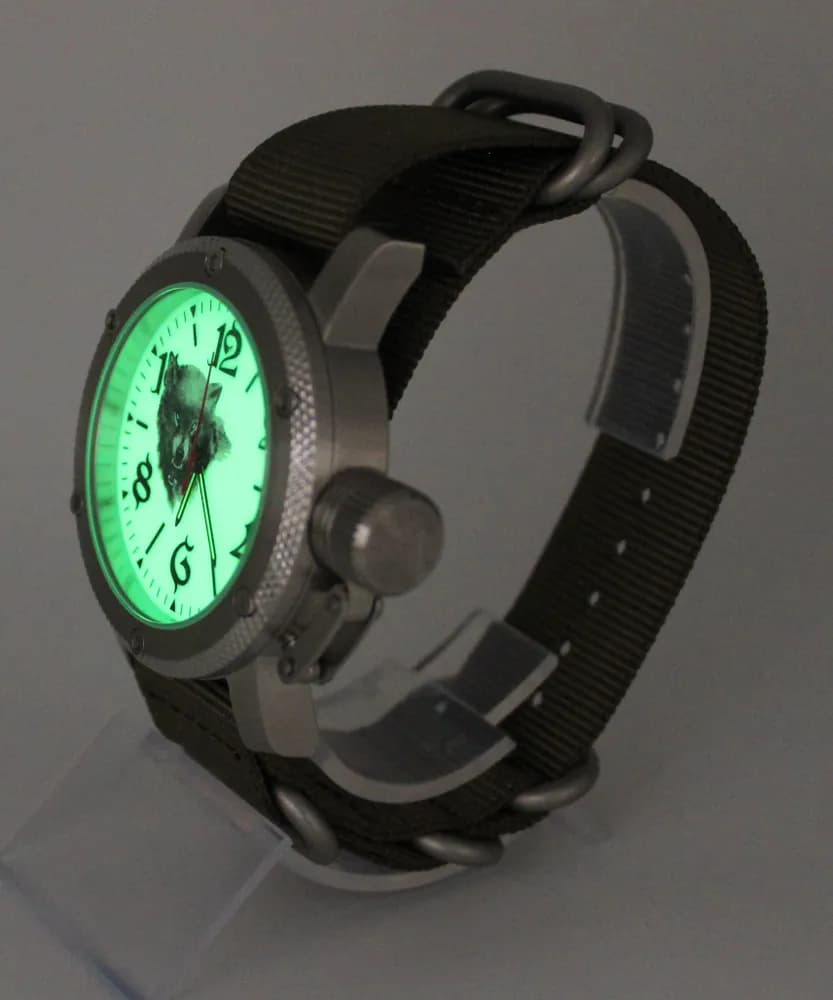 Часы Волк 305,21 механические, механизм Ракета 2609НА