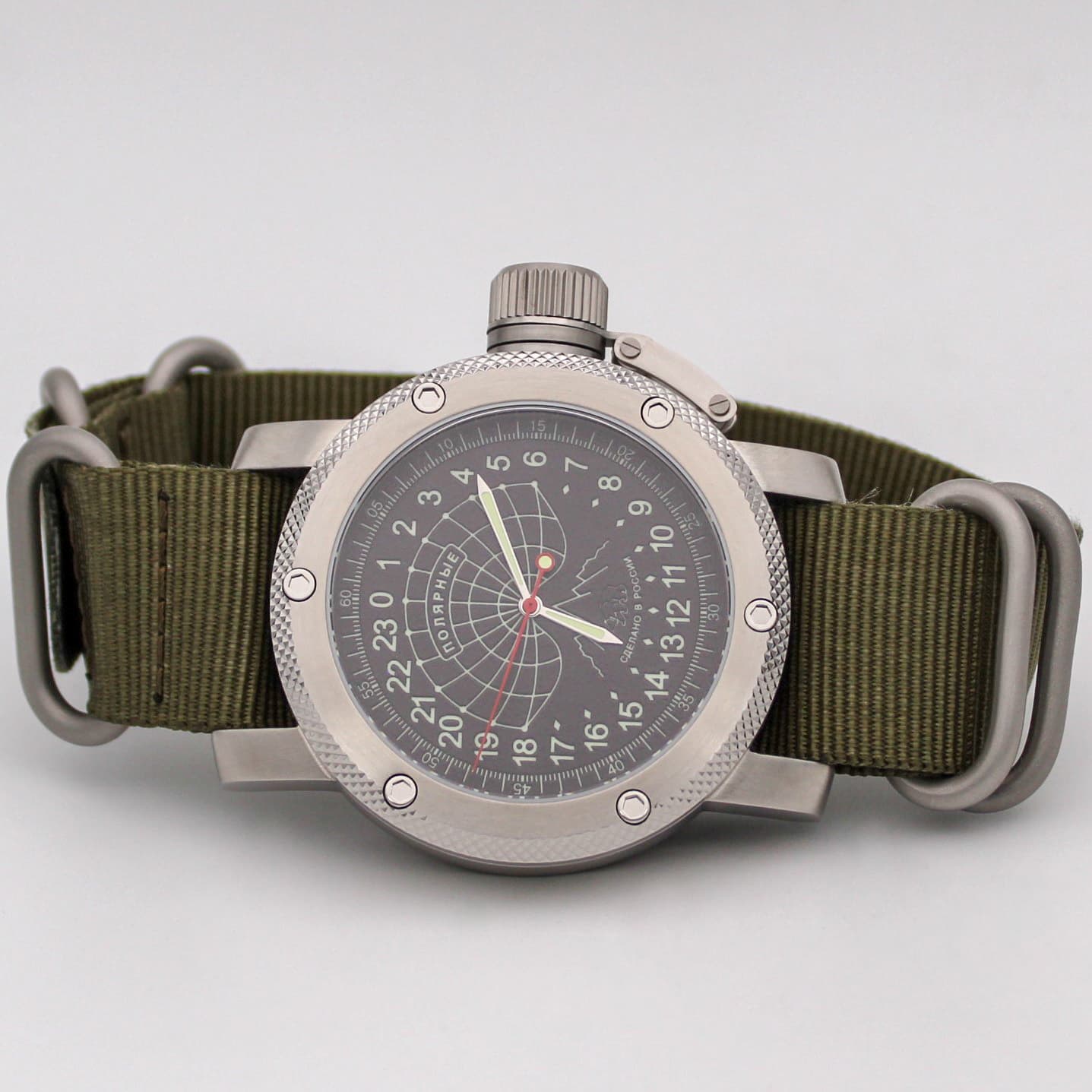 Часы Полярные (медведь) механизм Восток 2431.01