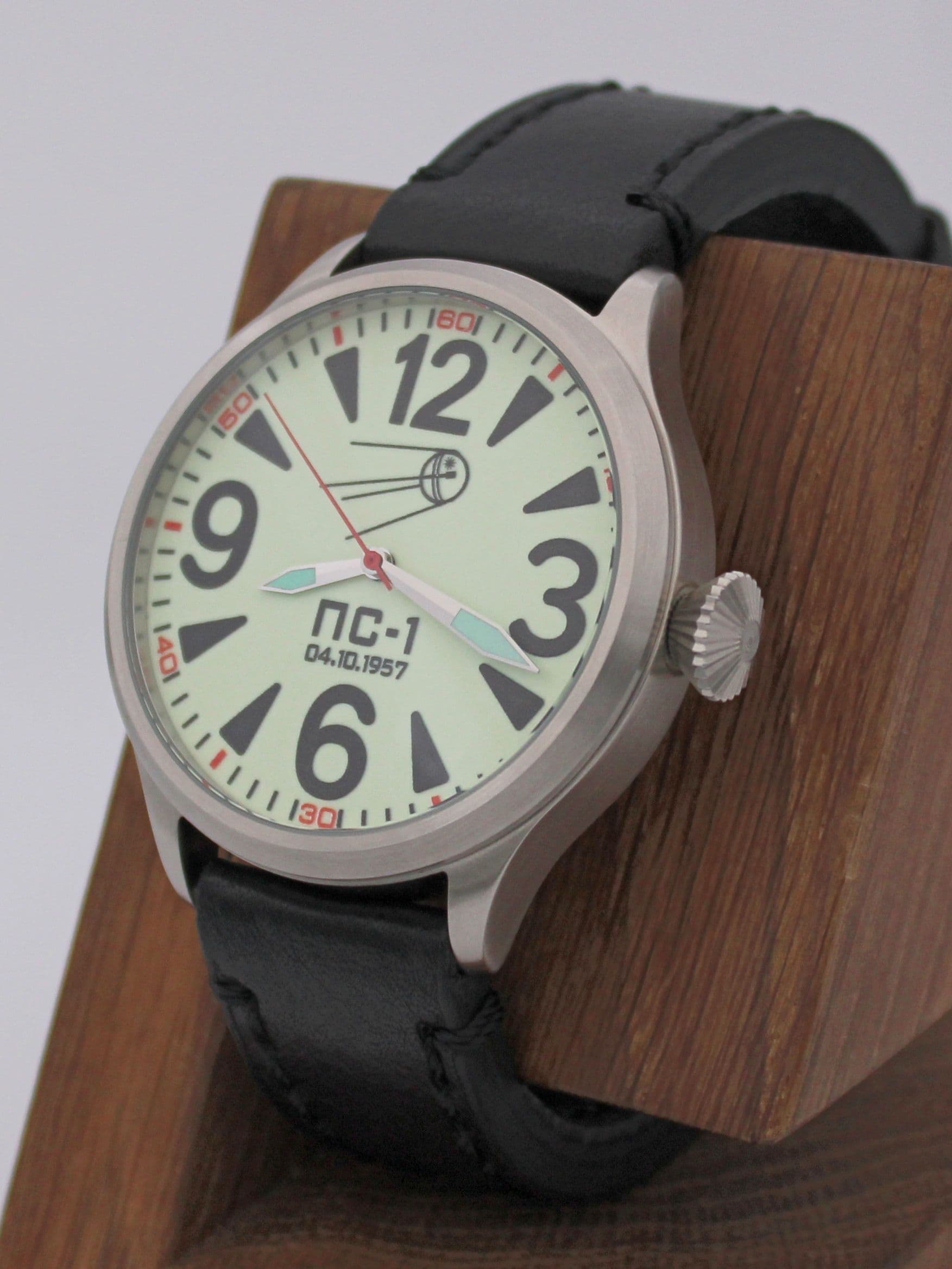 Часы "Простейший Спутник-1" механические (Восток 2409) 11.121.01