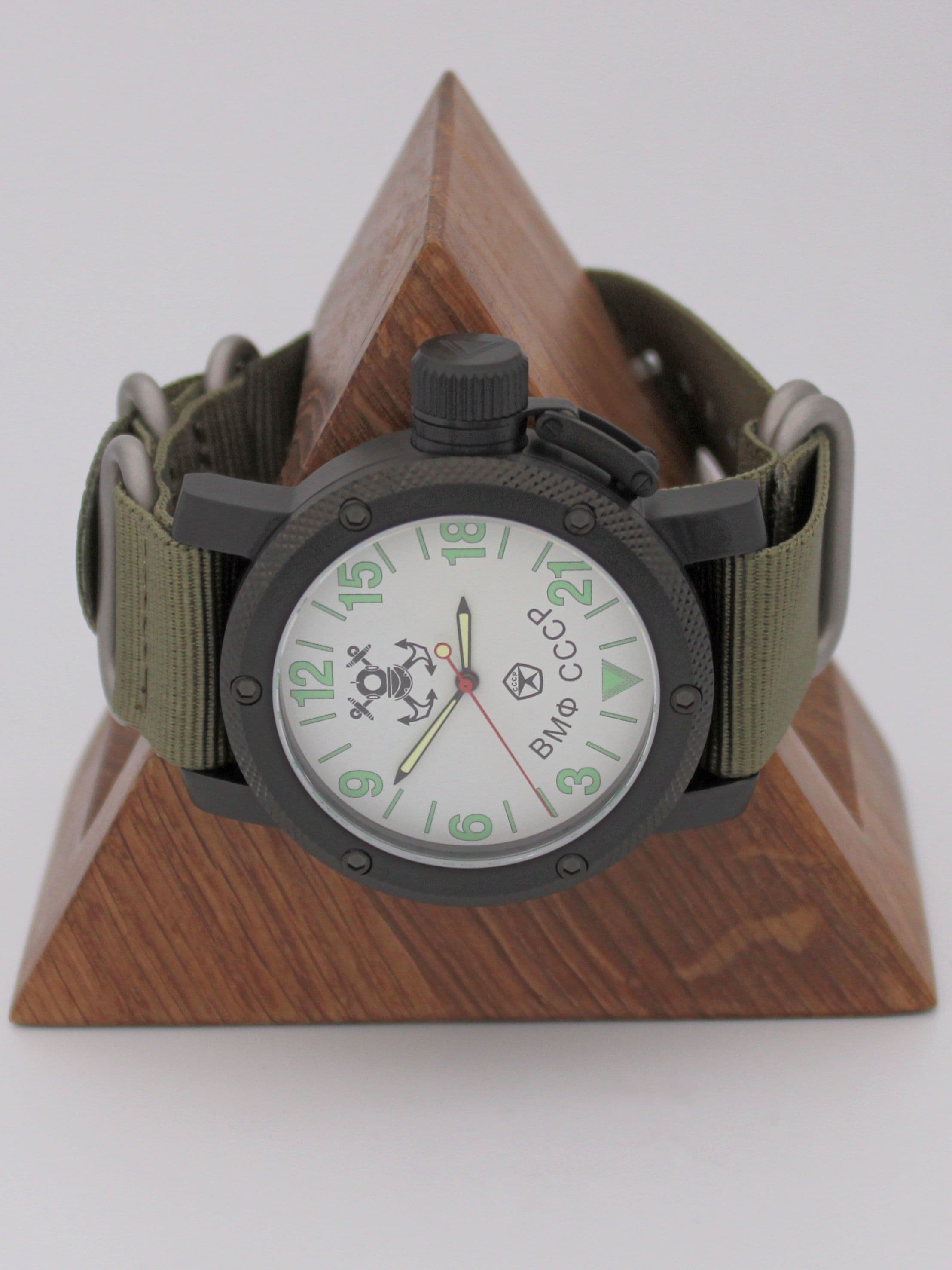 Часы ВМФ СССР механические с автоподзаводом (Восток 2431) 101.021.21