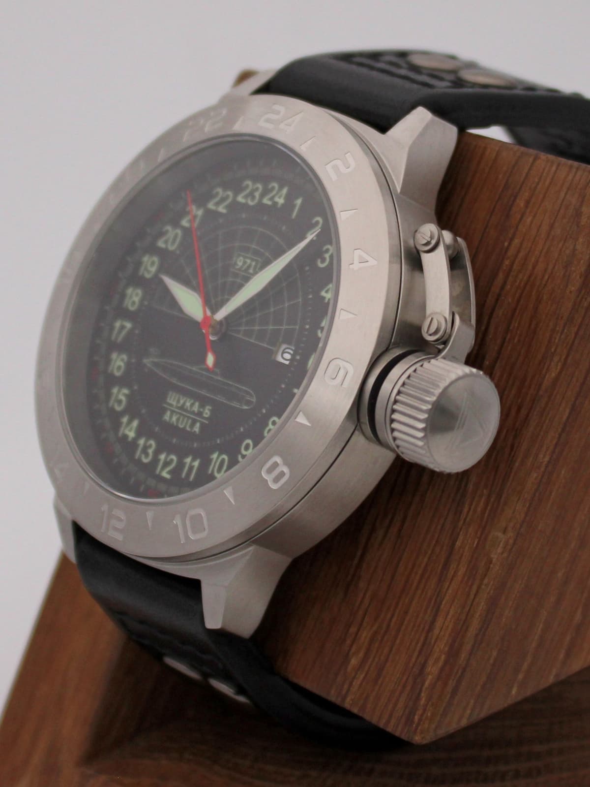 Часы 971 / Щука-Б (Akula) кварцевые (Ronda 515.24H) Q52.063.01