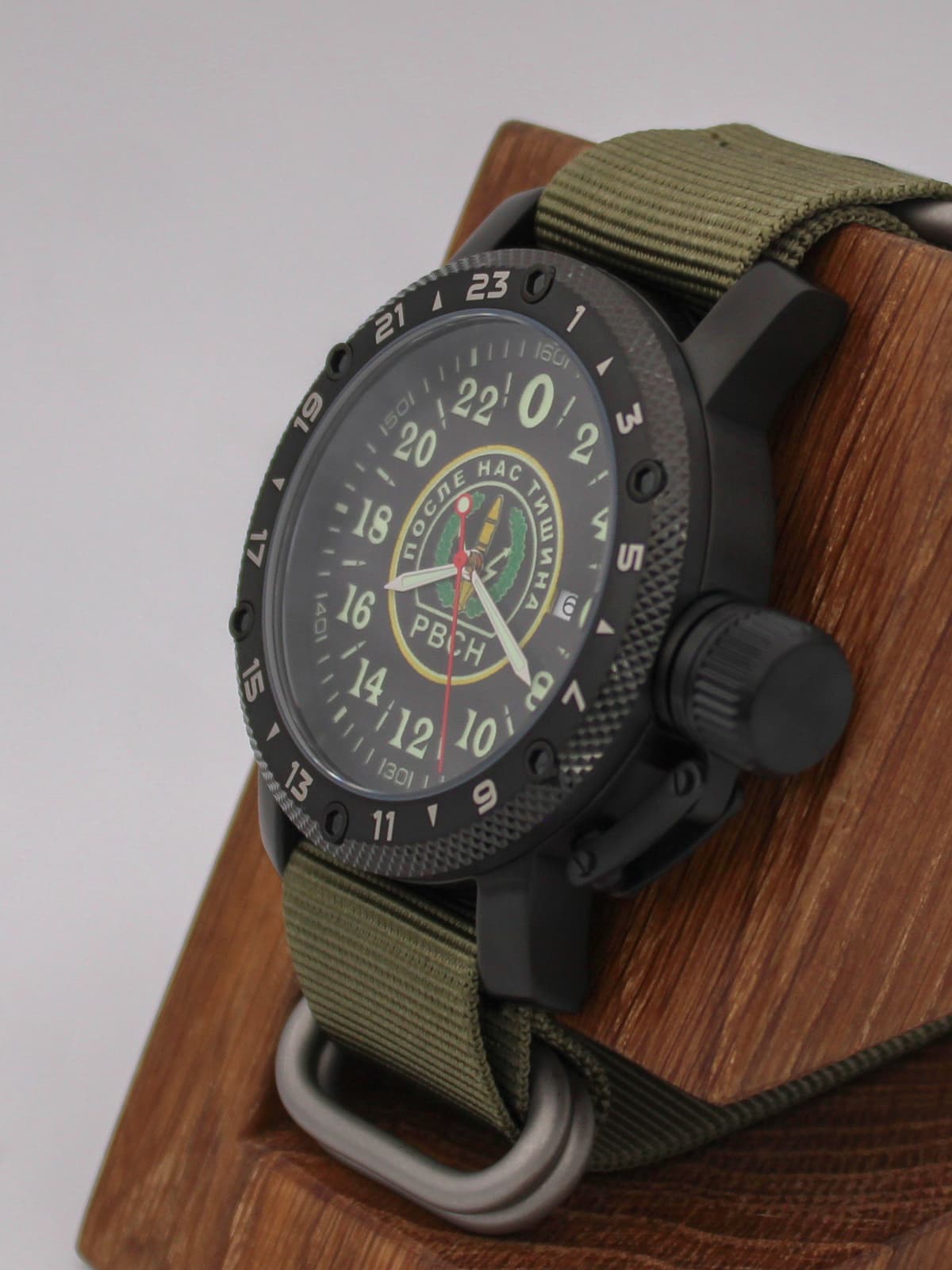 Часы РВСН кварцевые (Ronda 515.24H) Q147.161.21