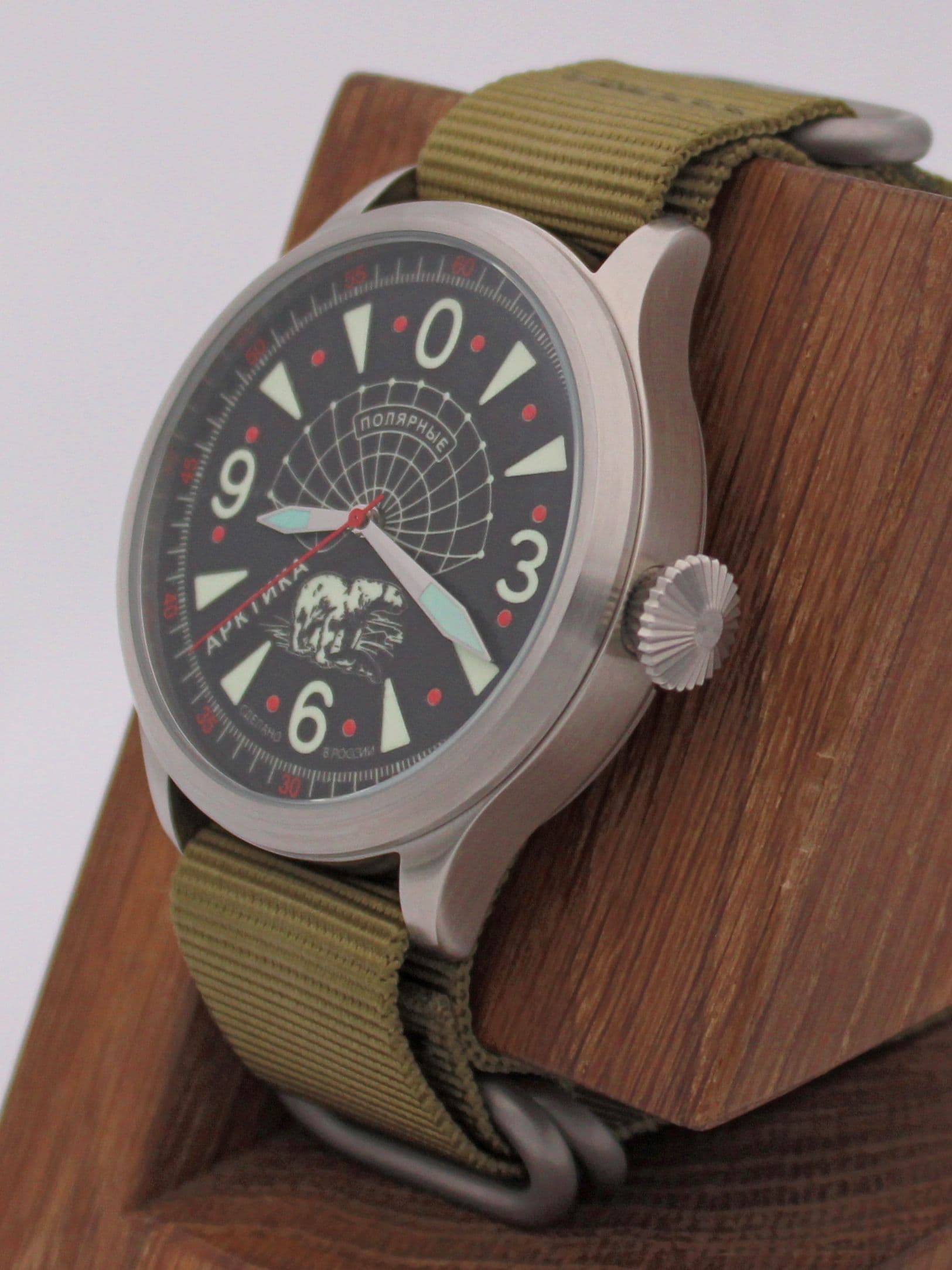 Часы Полярные "Арктика" механические (Восток 2409) 11.521.21
