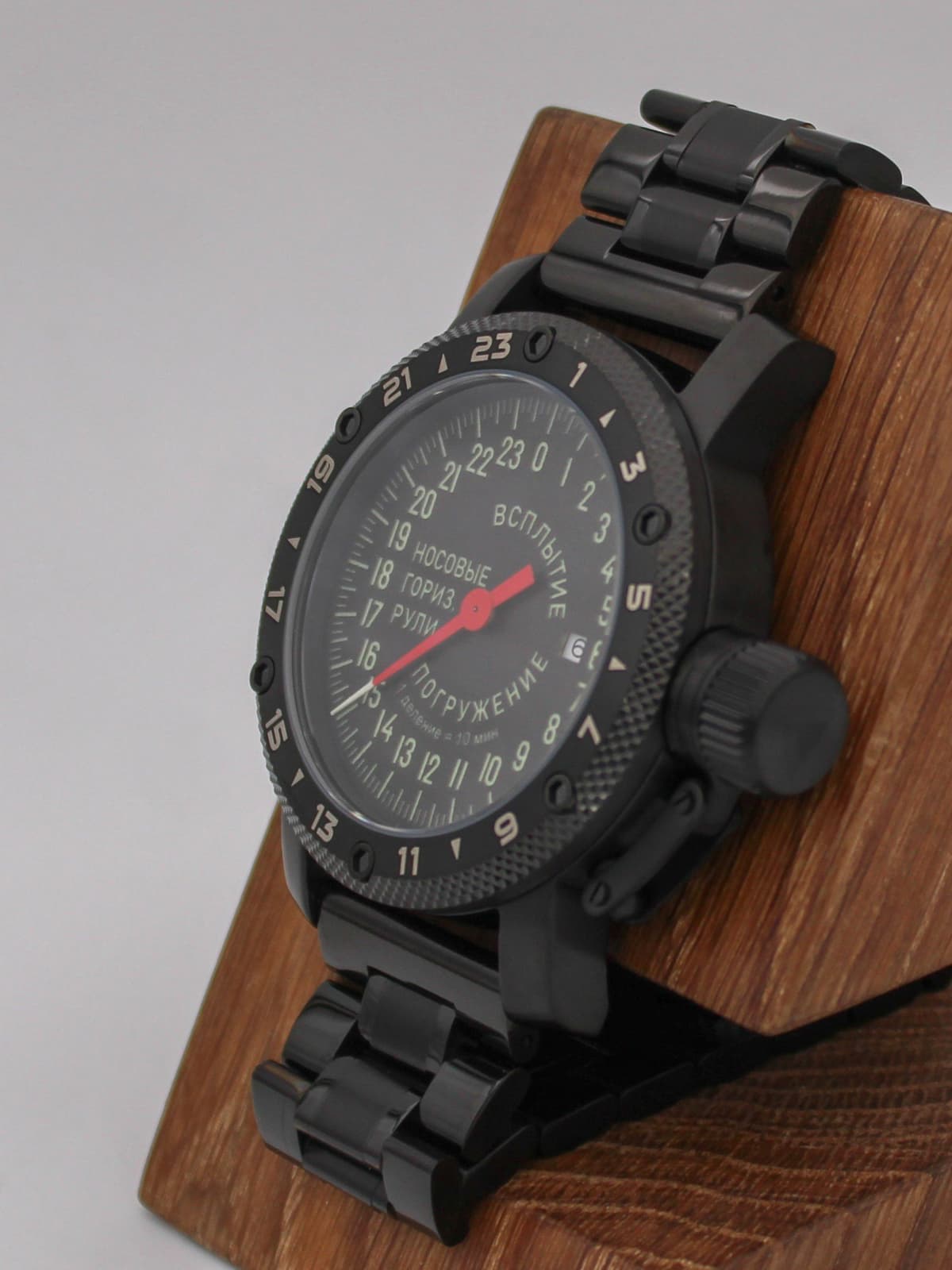 Часы Погружение / Всплытие однострелочные кварцевые (Ronda 515.24H) Q147.182.1