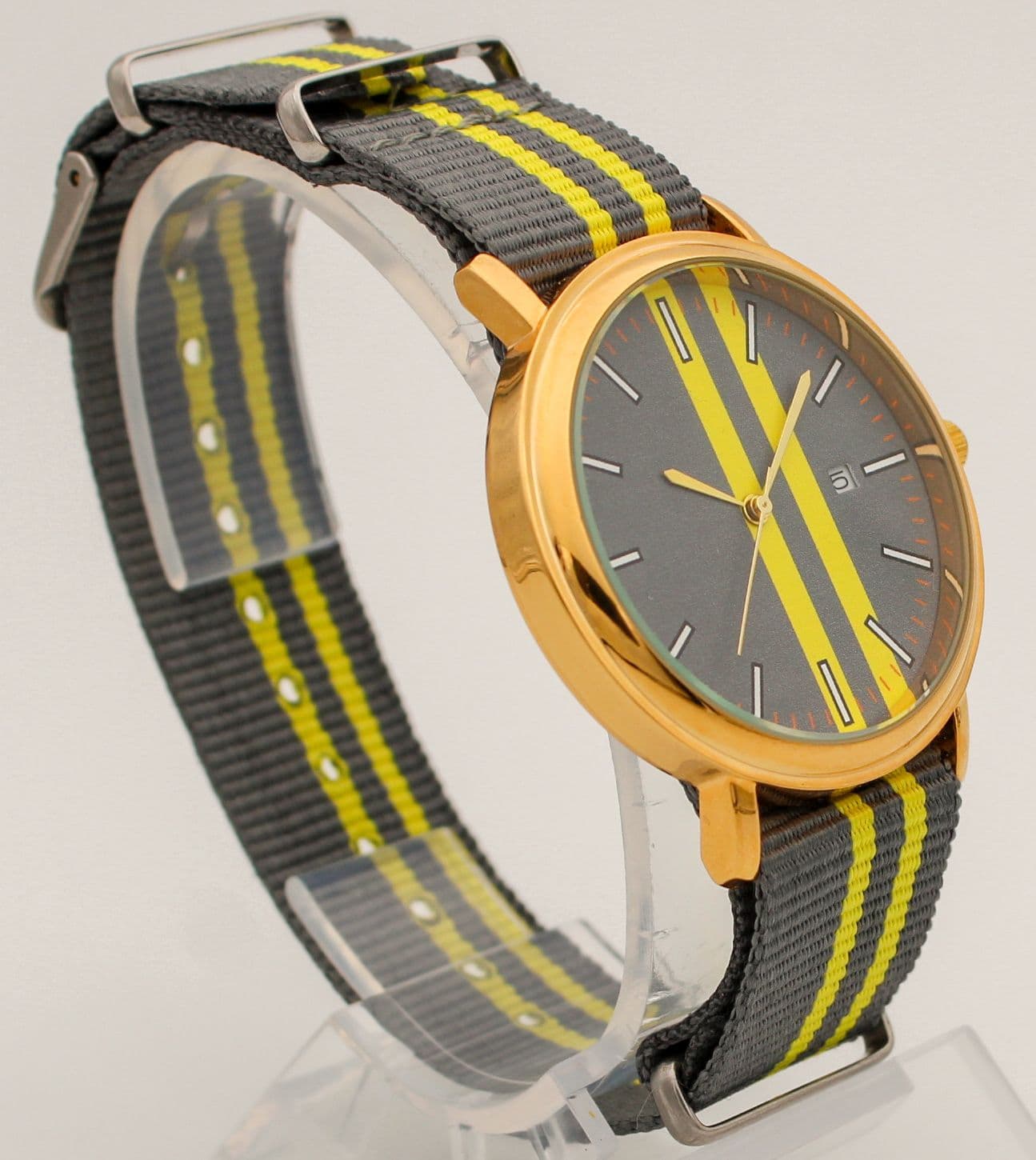 Часы Triumph кварцевые 509.52