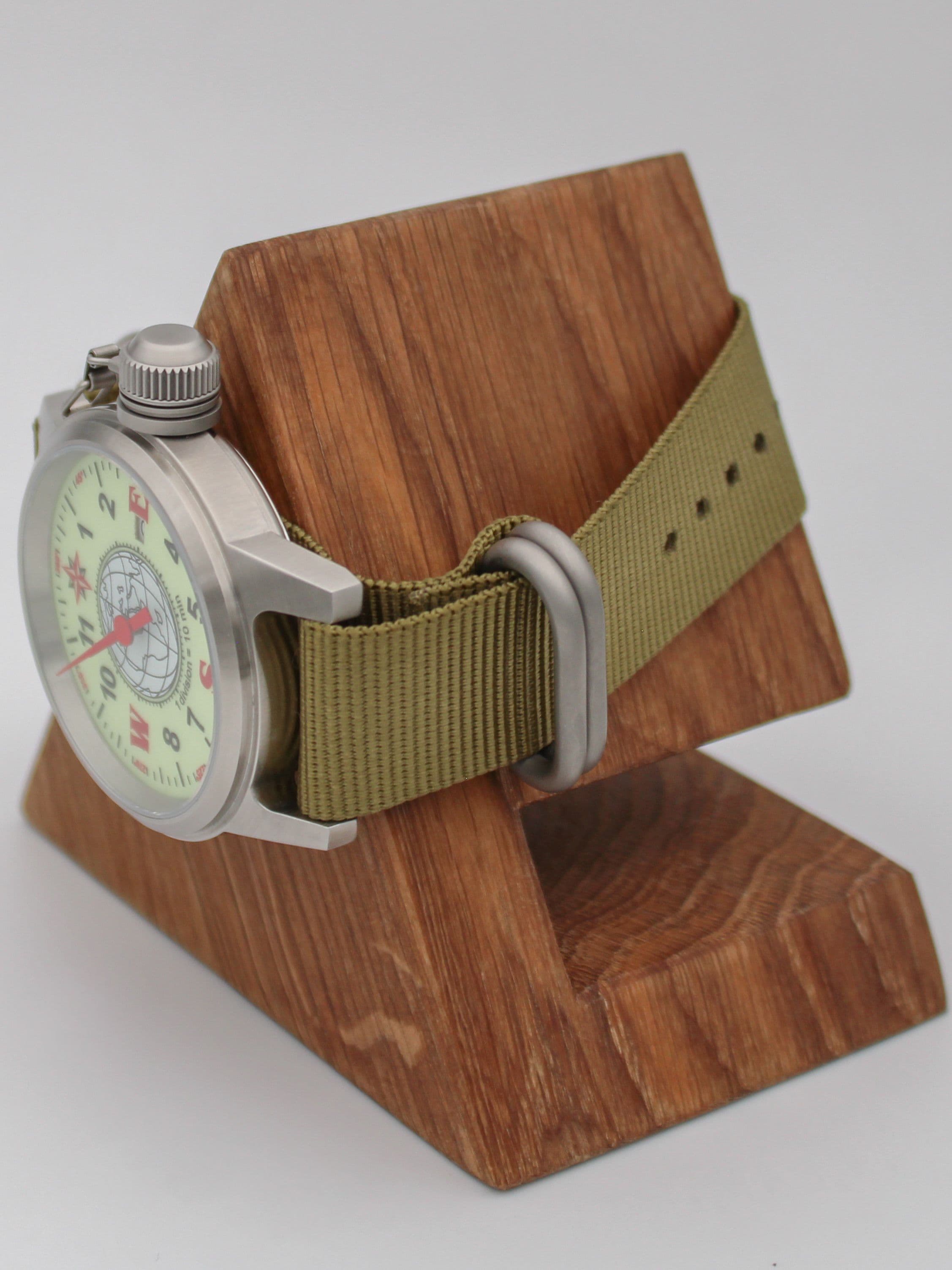 Часы Компас однострелочные механические с автоподзаводом (Seiko NH35A) 45.184.21