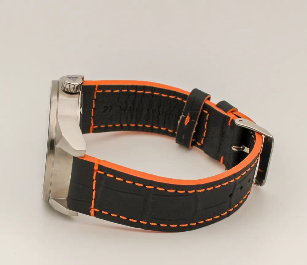 Часы наручные Тигр 21.310.015  механические,  механизм Ракета 2609