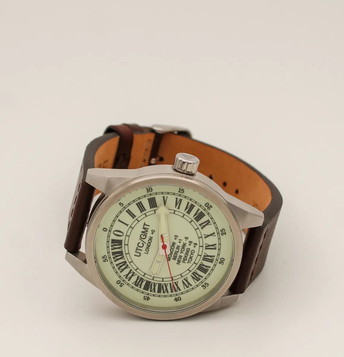 Часы UTC / GMT 21.229.02 механические, механизм Ракета 2623