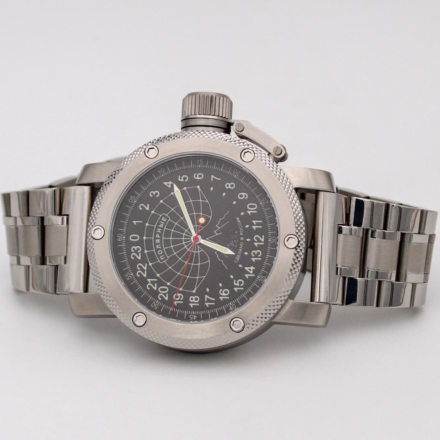 Часы Полярные (медведь) механизм Восток 2431.01