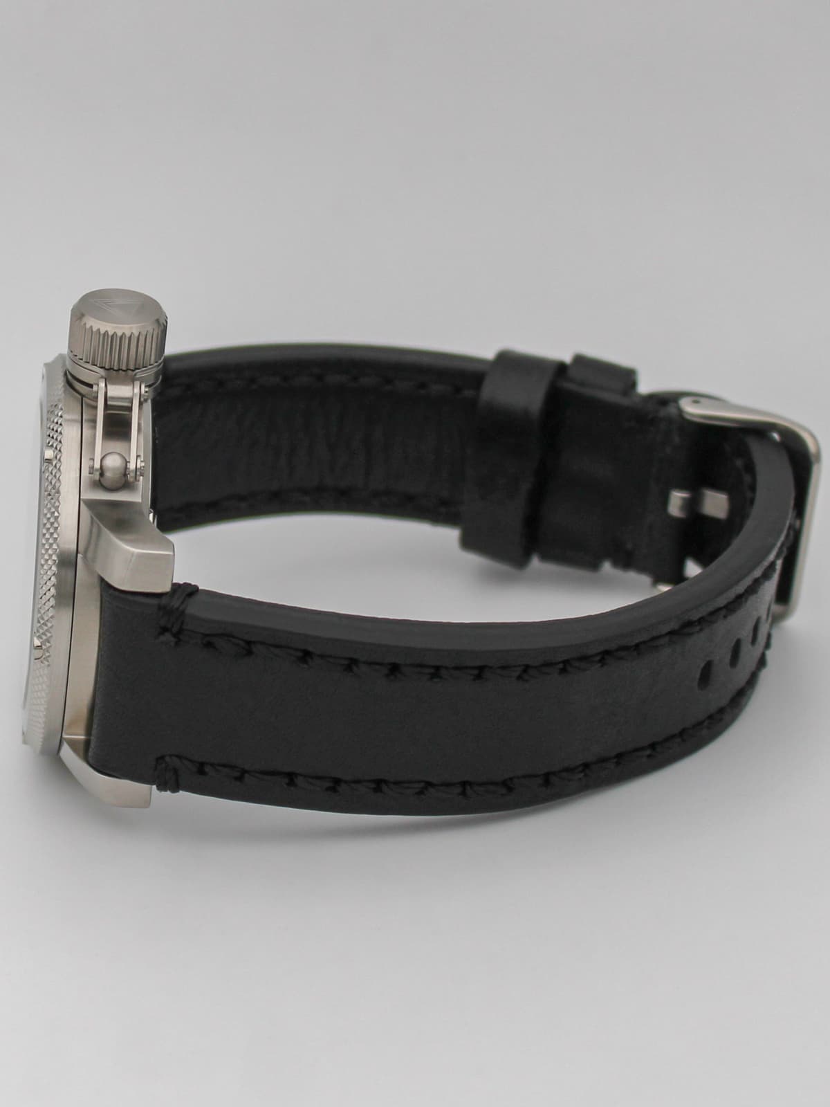 Часы К-222 / Анчар (Papa) кварцевые (Ronda 515.24H) Q47.036.01