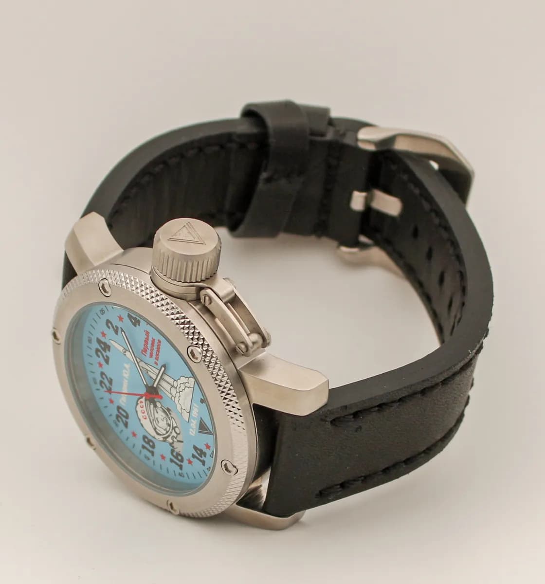 Часы наручные ’’Гагарин” механические 115.01 ,  механизм Ракета 2623 Н