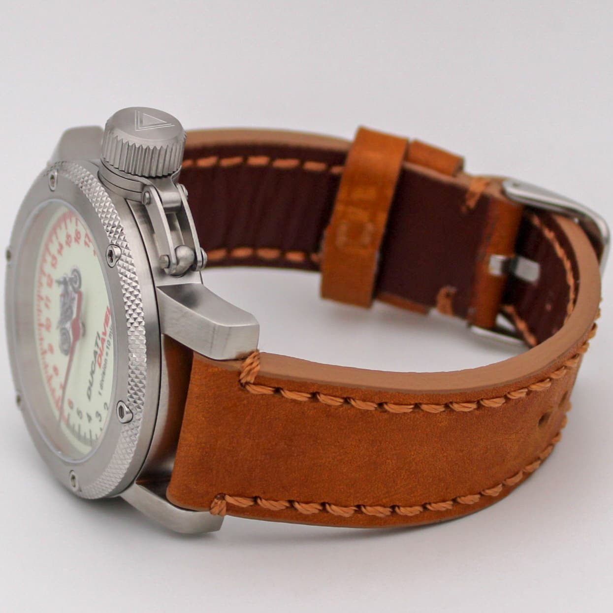 Часы DUCATI DIAVEL (мотоцикл) механизм Восток 2431.01