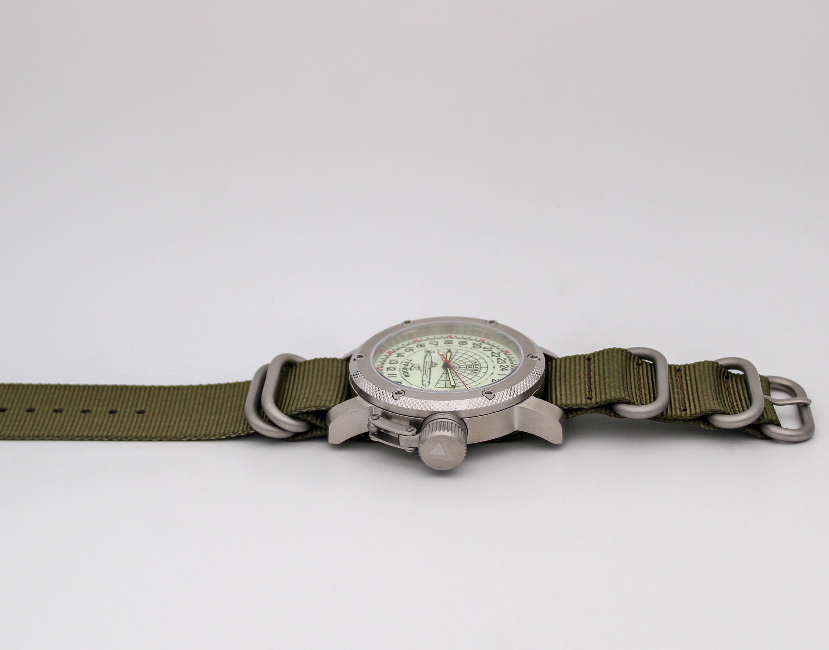 Часы 941 / Акула (Typhoon) механизм Восток 2431