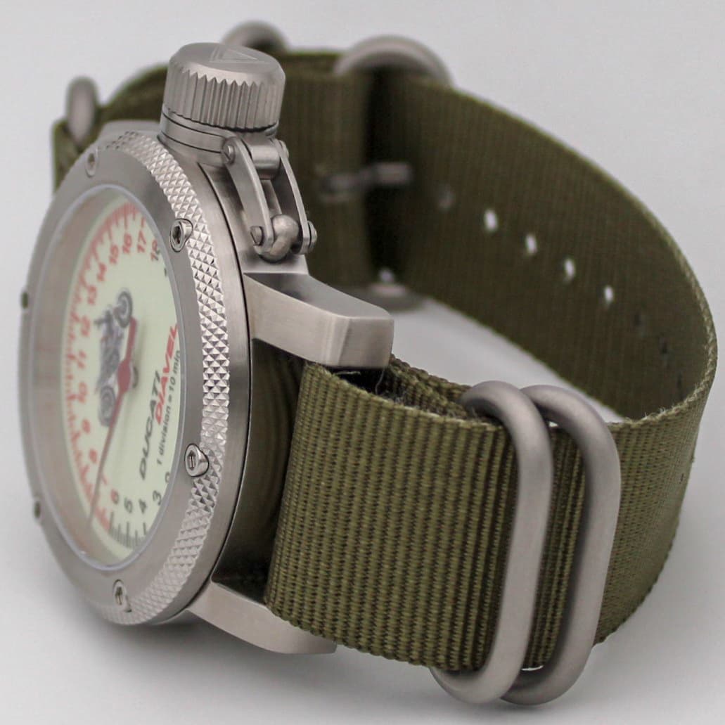 Часы DUCATI DIAVEL (мотоцикл) механизм Восток 2431.01