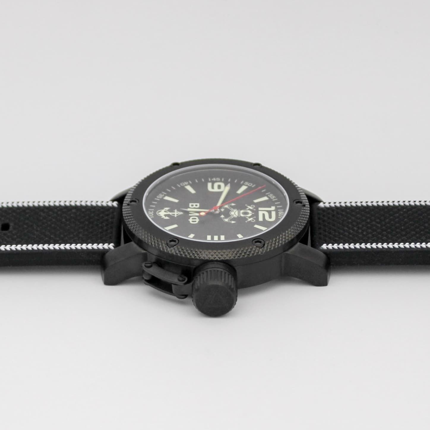 Часы ВМФ(с якорем) механизм Восток 2415.01