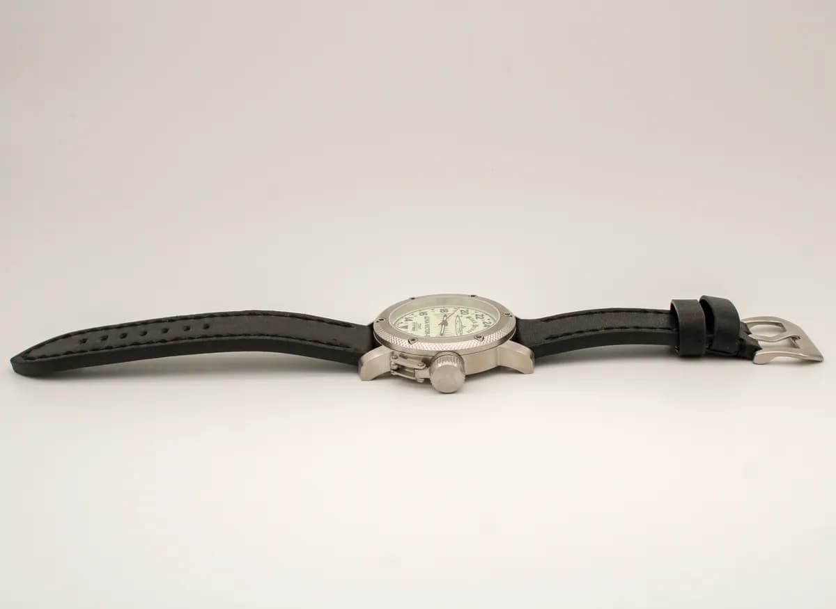 Часы наручные  671 / Щука (Black Prince) механические 066.01 механизм Ракета 2623 Н, противоударные