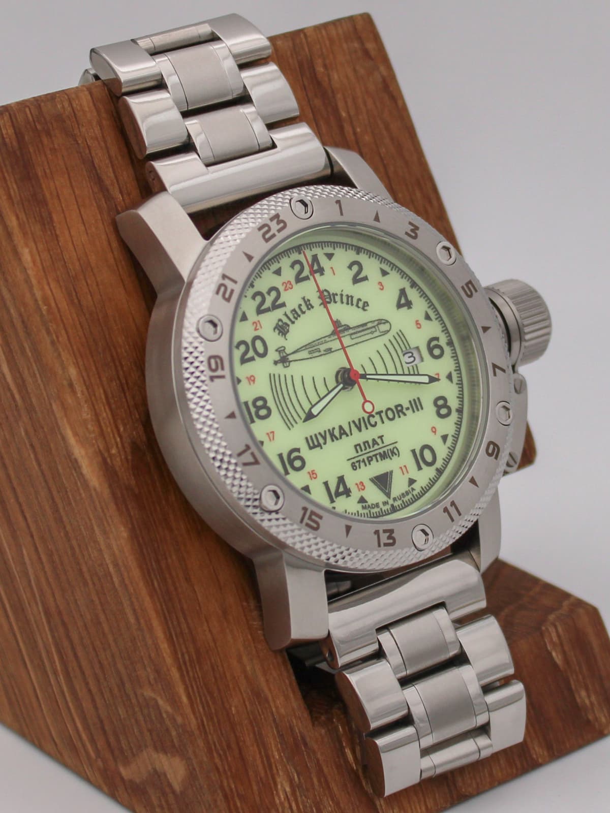 Часы 671 / Щука (Black Prince) кварцевые (Ronda 515.24H) Q47.066.2