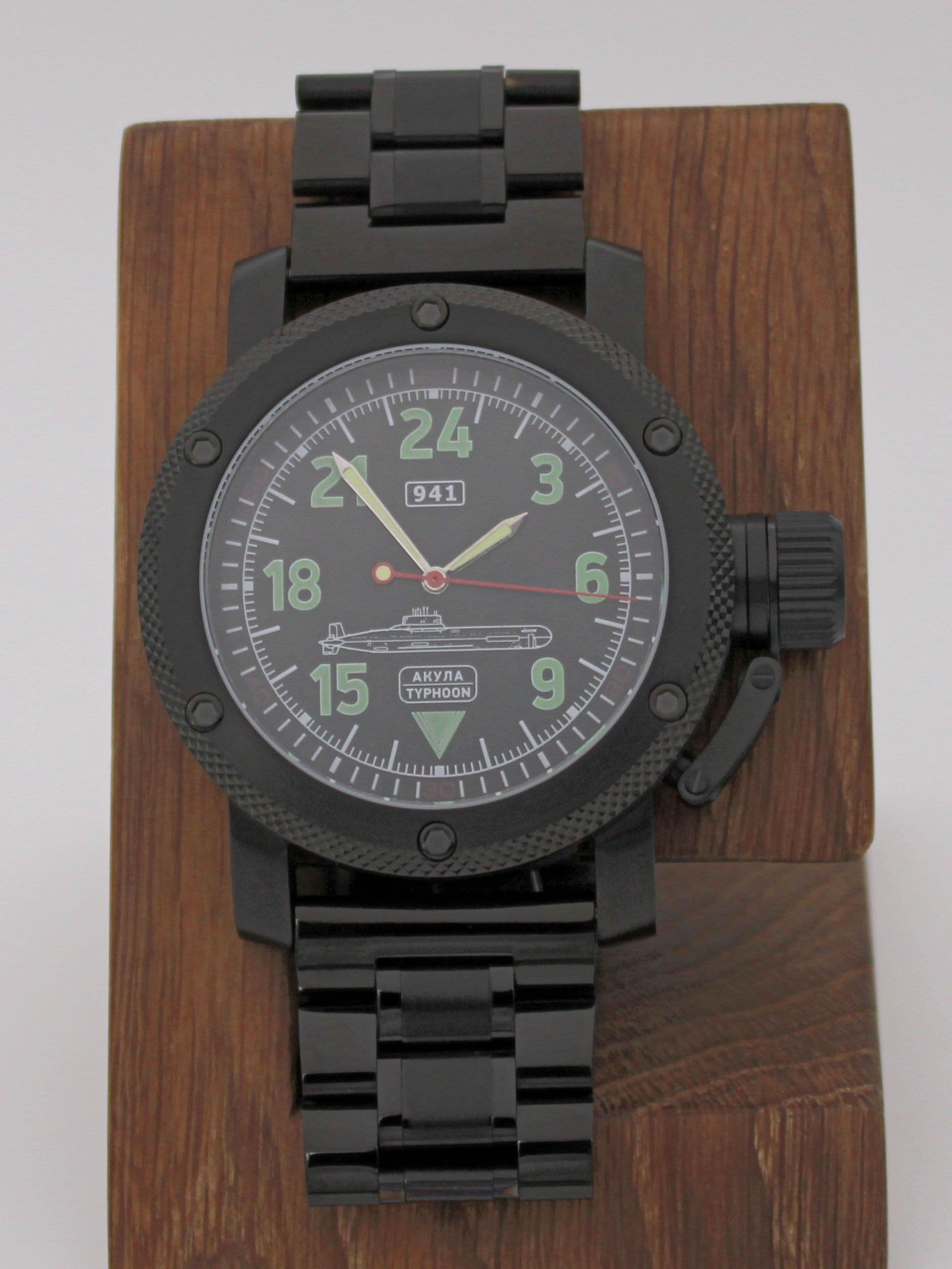 Часы 941 / Акула (Typhoon) механические (Ракета 2623) 103.054.1