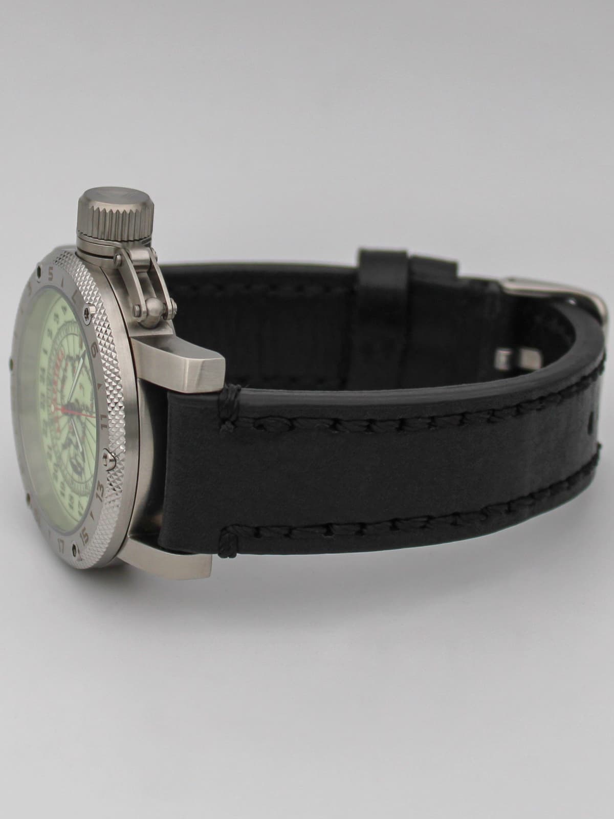 Часы Полярные / Антарктика кварцевые (Ronda 515.24H) Q47.140.01