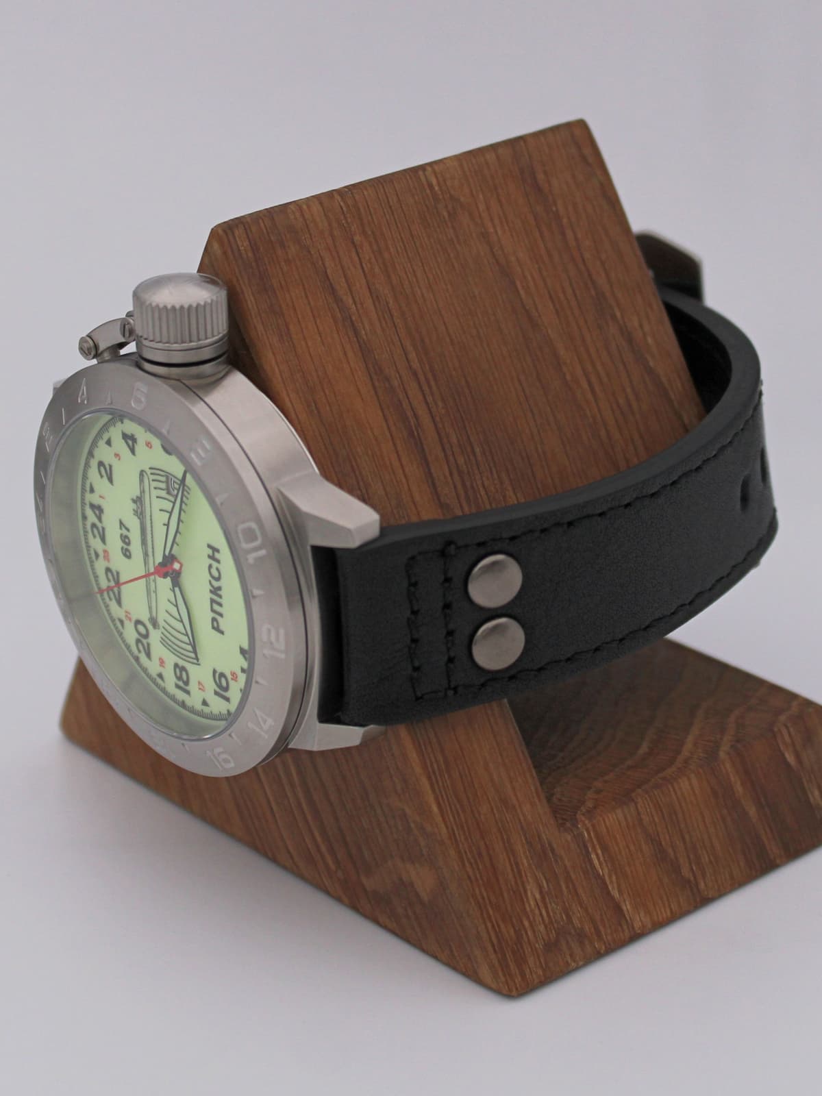 Часы 667 РПКСН кварцевые (Ronda 515.24H) Q52.038.01