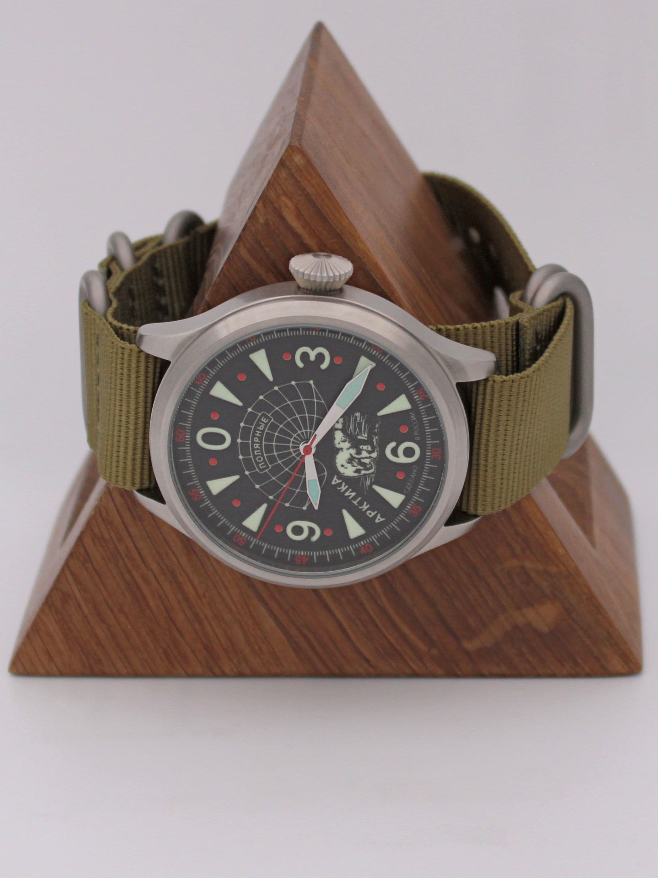 Часы Полярные "Арктика" механические (Восток 2409) 11.521.21