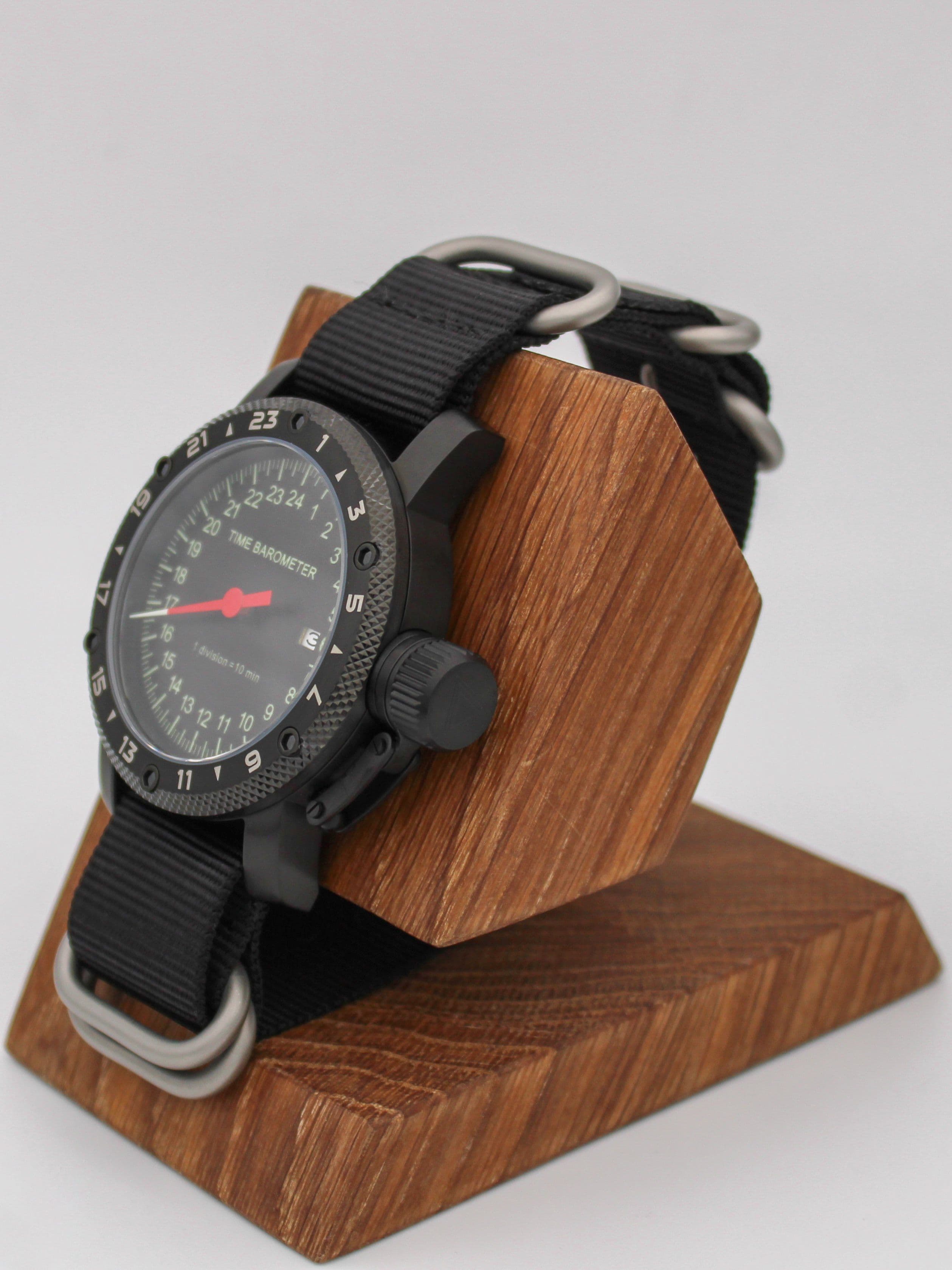 Часы Time Barometer однострелочные кварцевые (Ronda 515.24H) 147.601.22