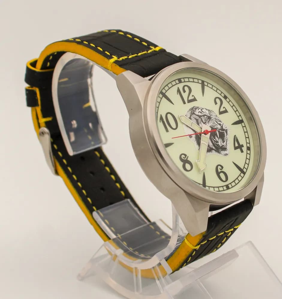 Часы наручные Тигр 21.315.014 механические,  механизм Ракета 2609