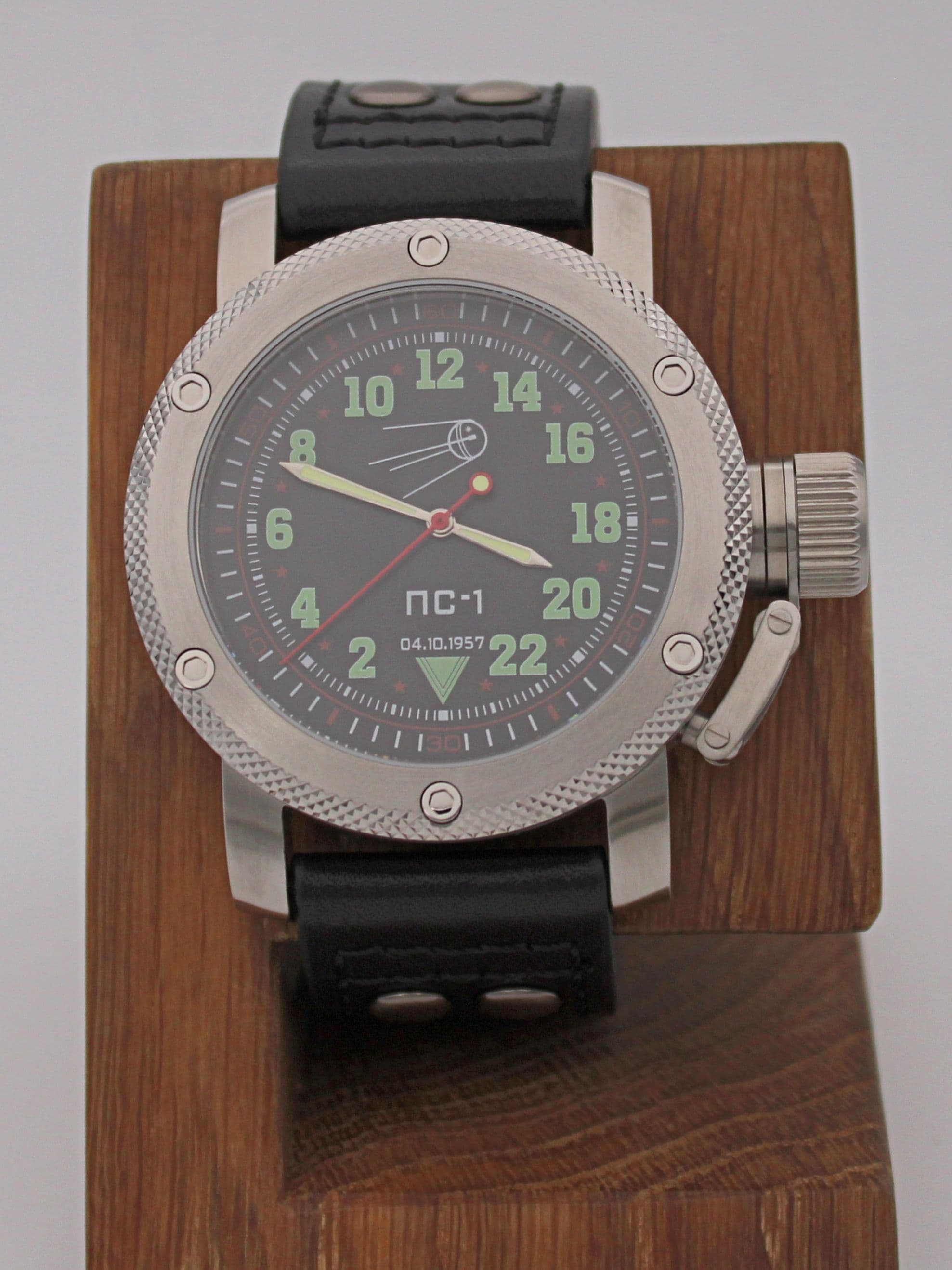 Часы "Простейший Спутник-1" механические с автоподзаводом (Восток 2431) 01.124.01