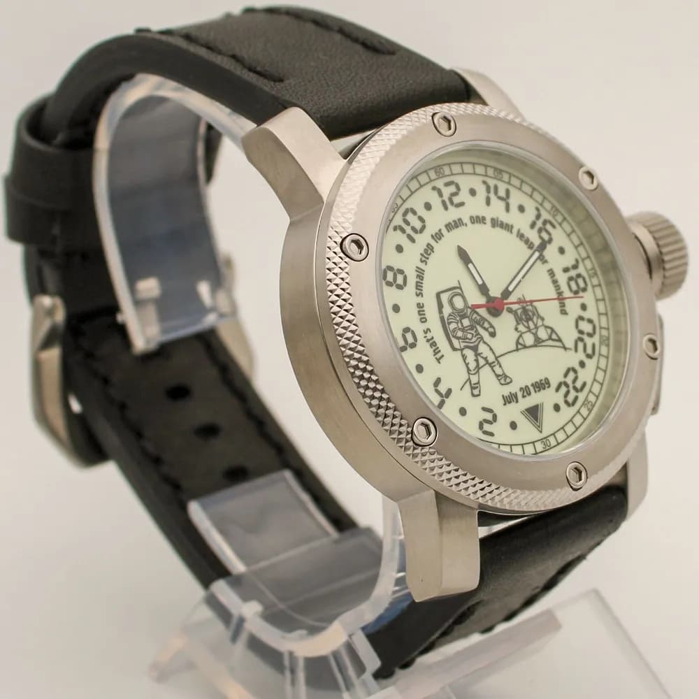 Часы Высадка на Луне механические 126.01 механизм Ракета 2623