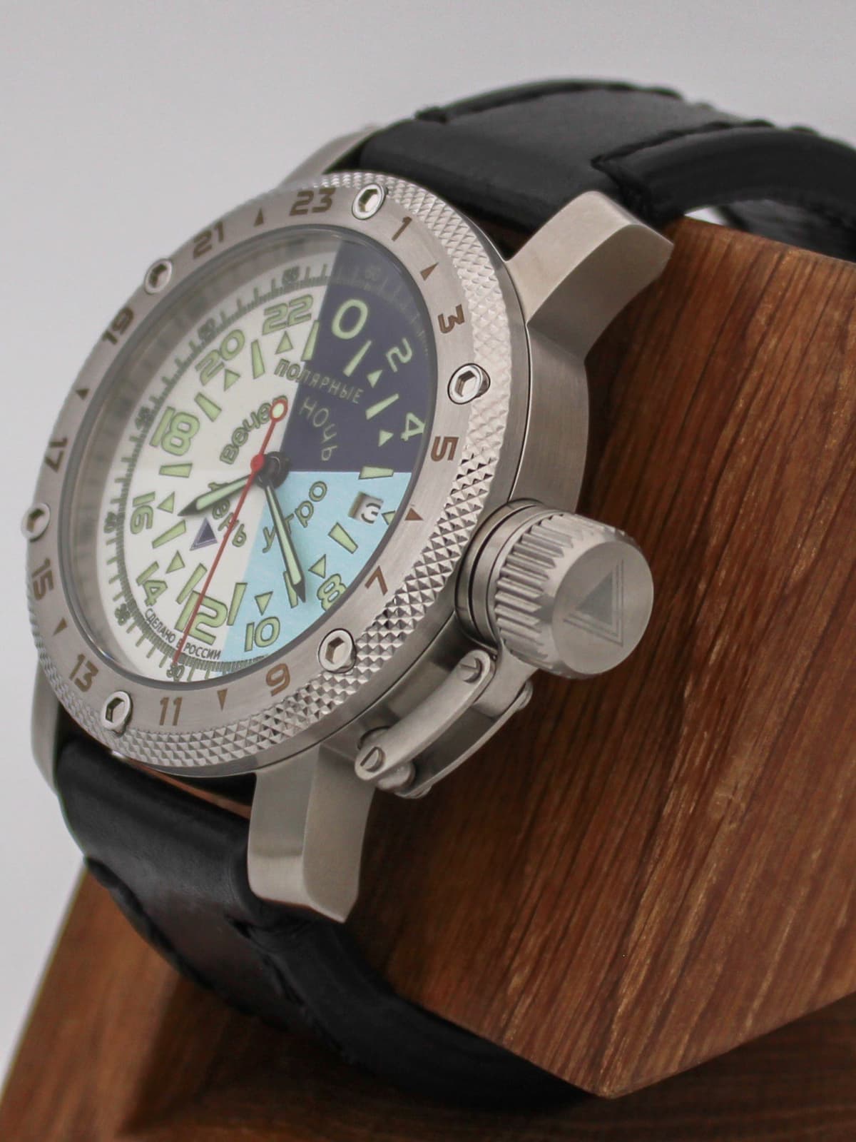 Часы Полярные кварцевые (Ronda 515.24H) Q47.204.01