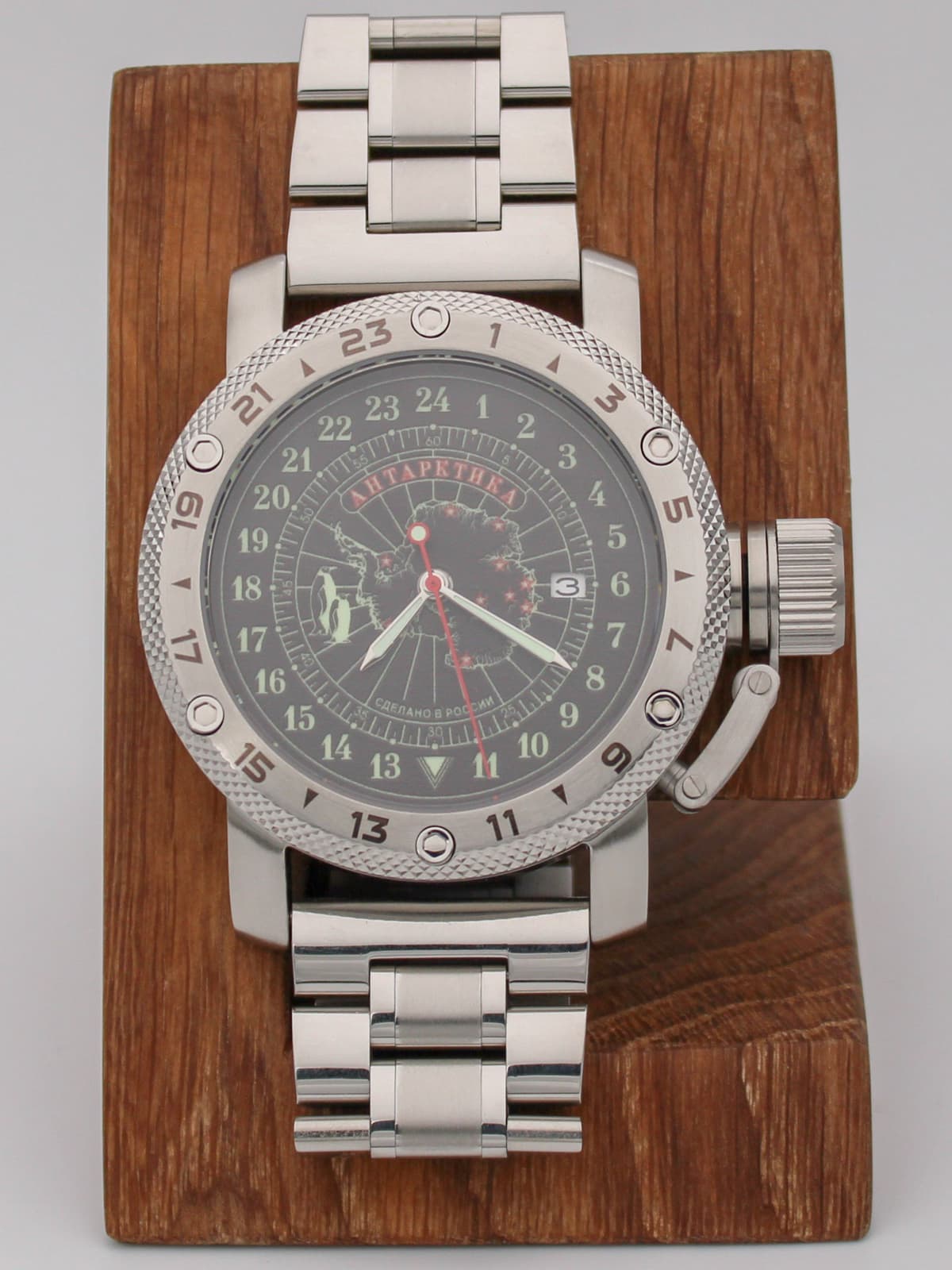 Часы Полярные / Антарктика кварцевые (Ronda 515.24H) Q47.141.2