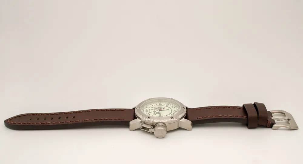 Часы Высадка на Луне механические 126.02 механизм Ракета 2623