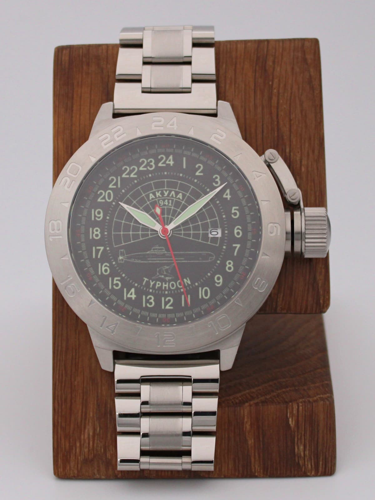 Часы 941 / Акула (Typhoon) кварцевые (Ronda 515.24H) Q52.145.2