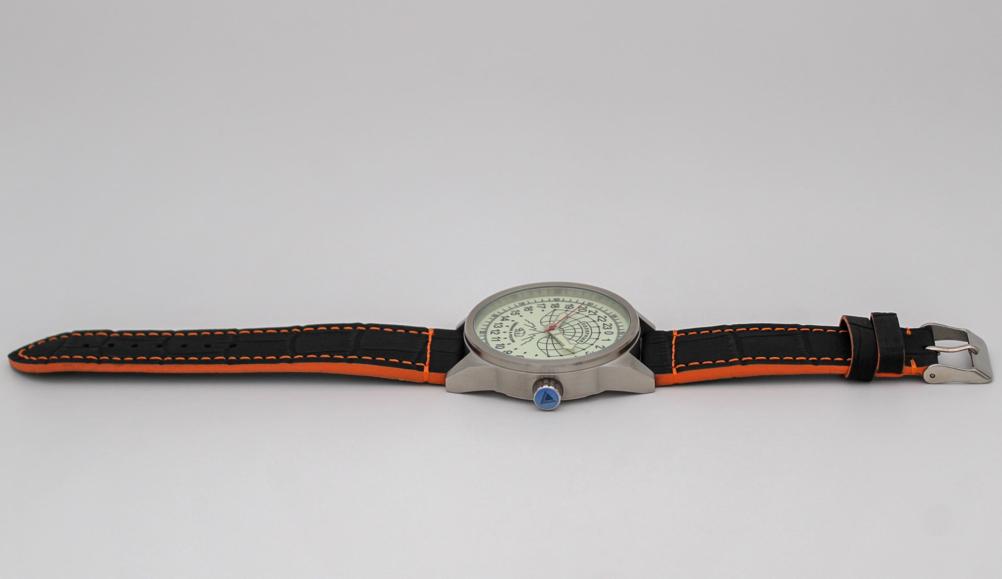 Часы Полярные (медведь) механизм  Ракета 2623 Н