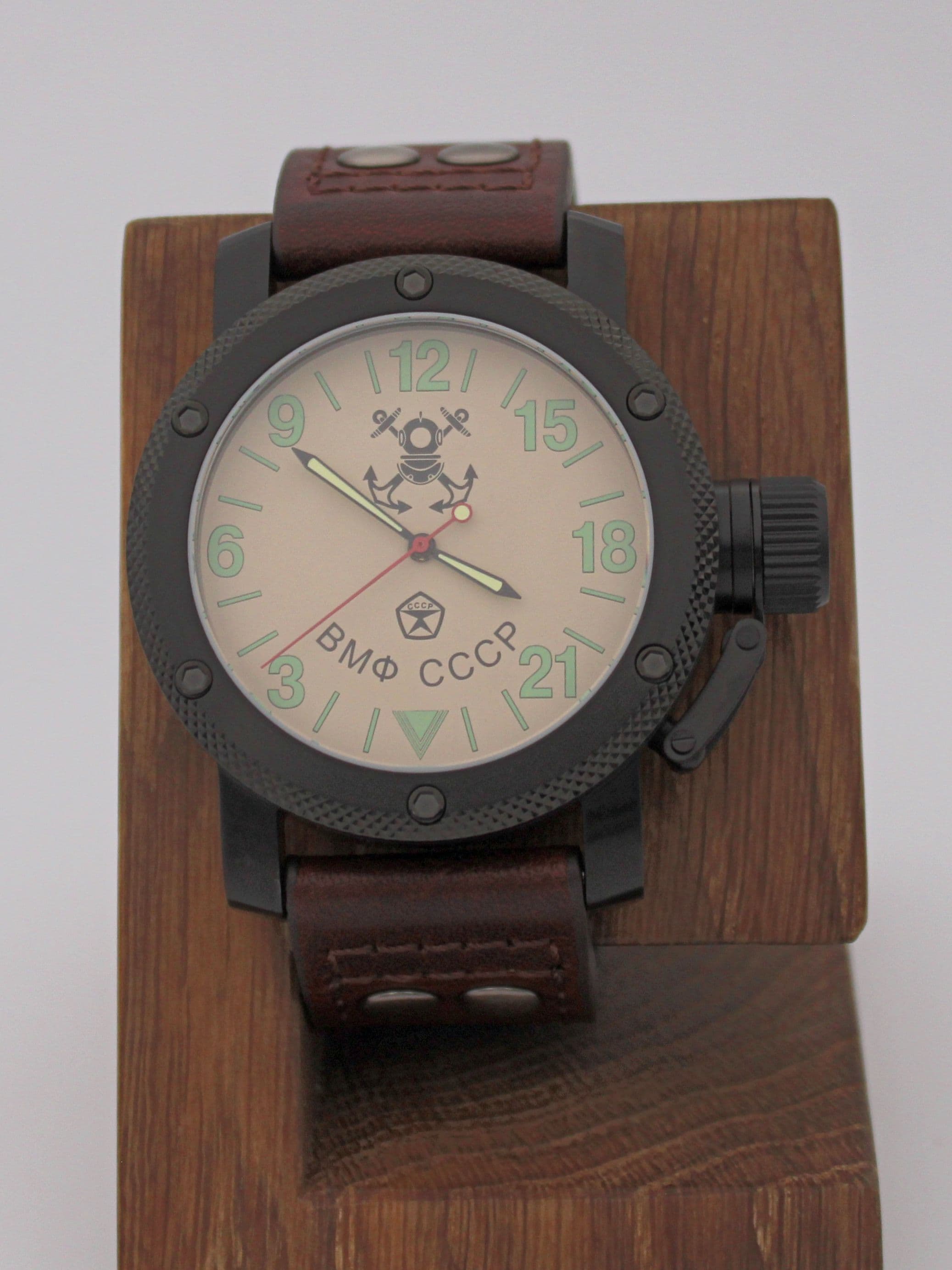 Часы ВМФ СССР механические с автоподзаводом (Восток 2431) 101.022.02