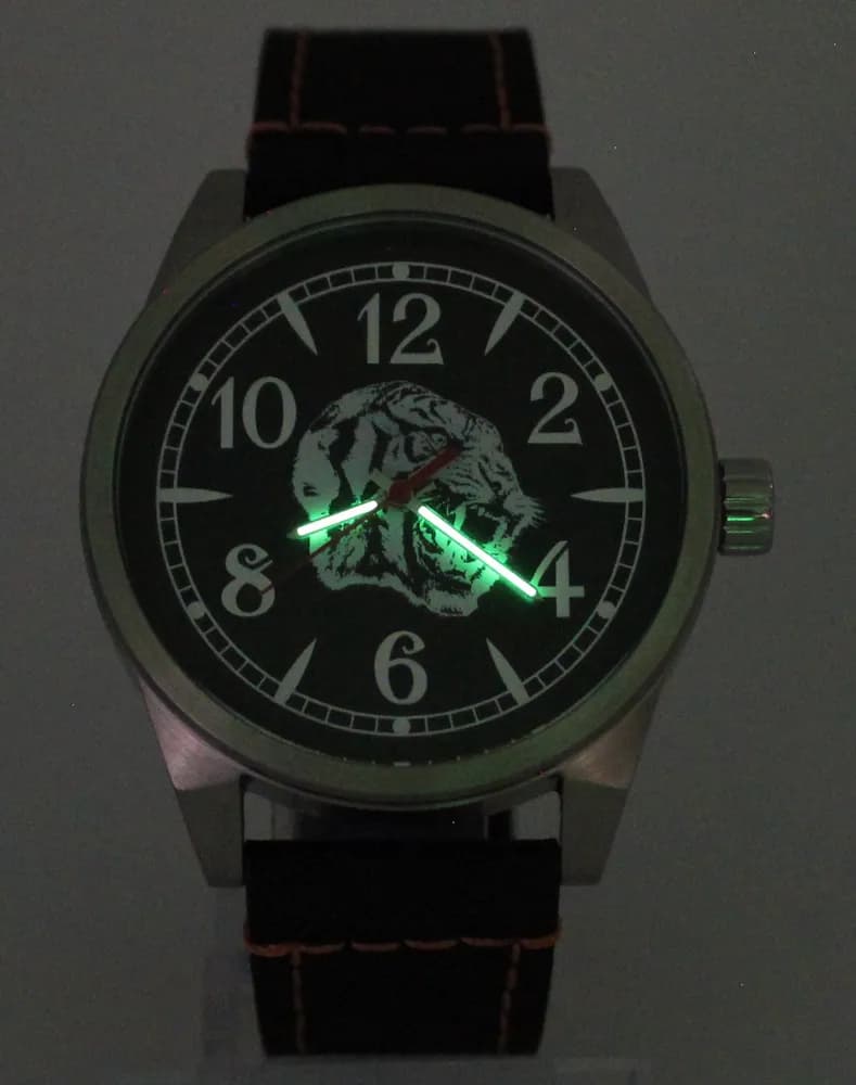 Часы наручные Тигр 21.310.015  механические,  механизм Ракета 2609