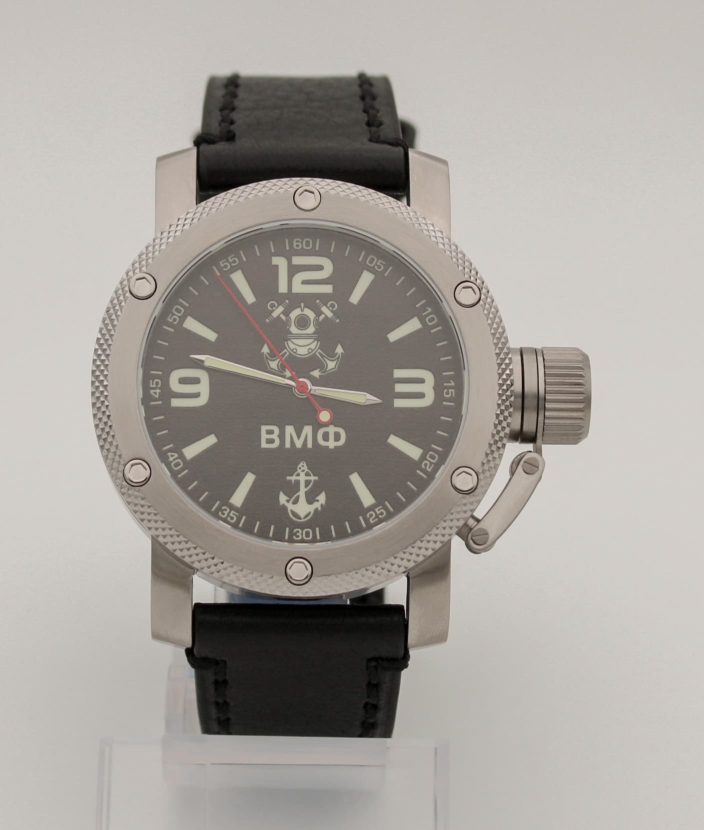 Часы ВМФ(с якорем) механизм Восток 2415.01