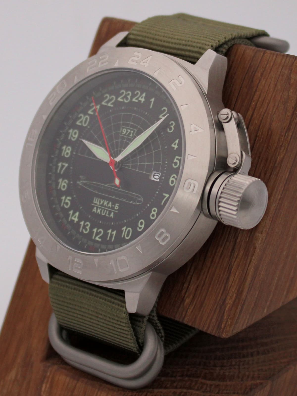 Часы 971 / Щука-Б (Akula) кварцевые (Ronda 515.24H) Q52.063.21