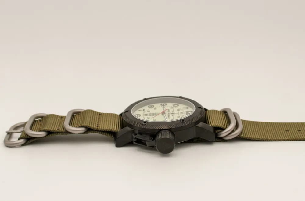 Часы ВДВ механические (сапфировое стекло) 102.1001.21 механизм Ракета 2609