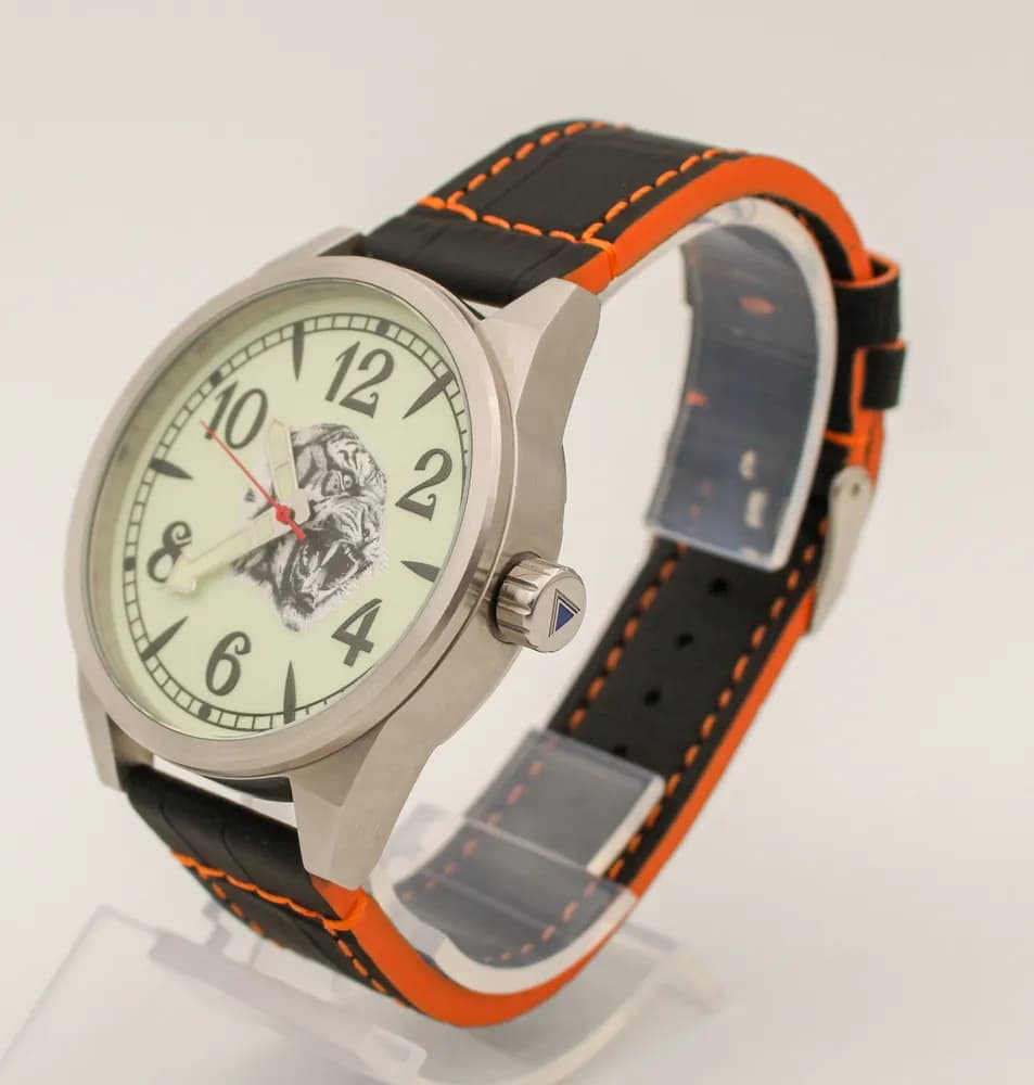 Часы наручные Тигр 21.315.015  механические,  механизм Ракета 2609