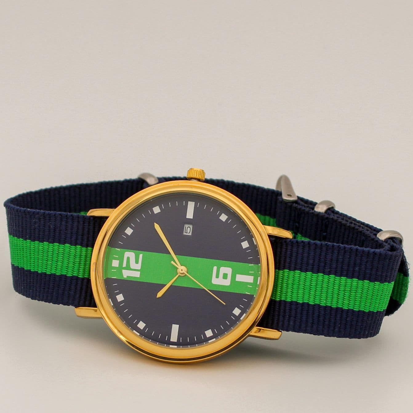 Часы Triumph кварцевые 507.52