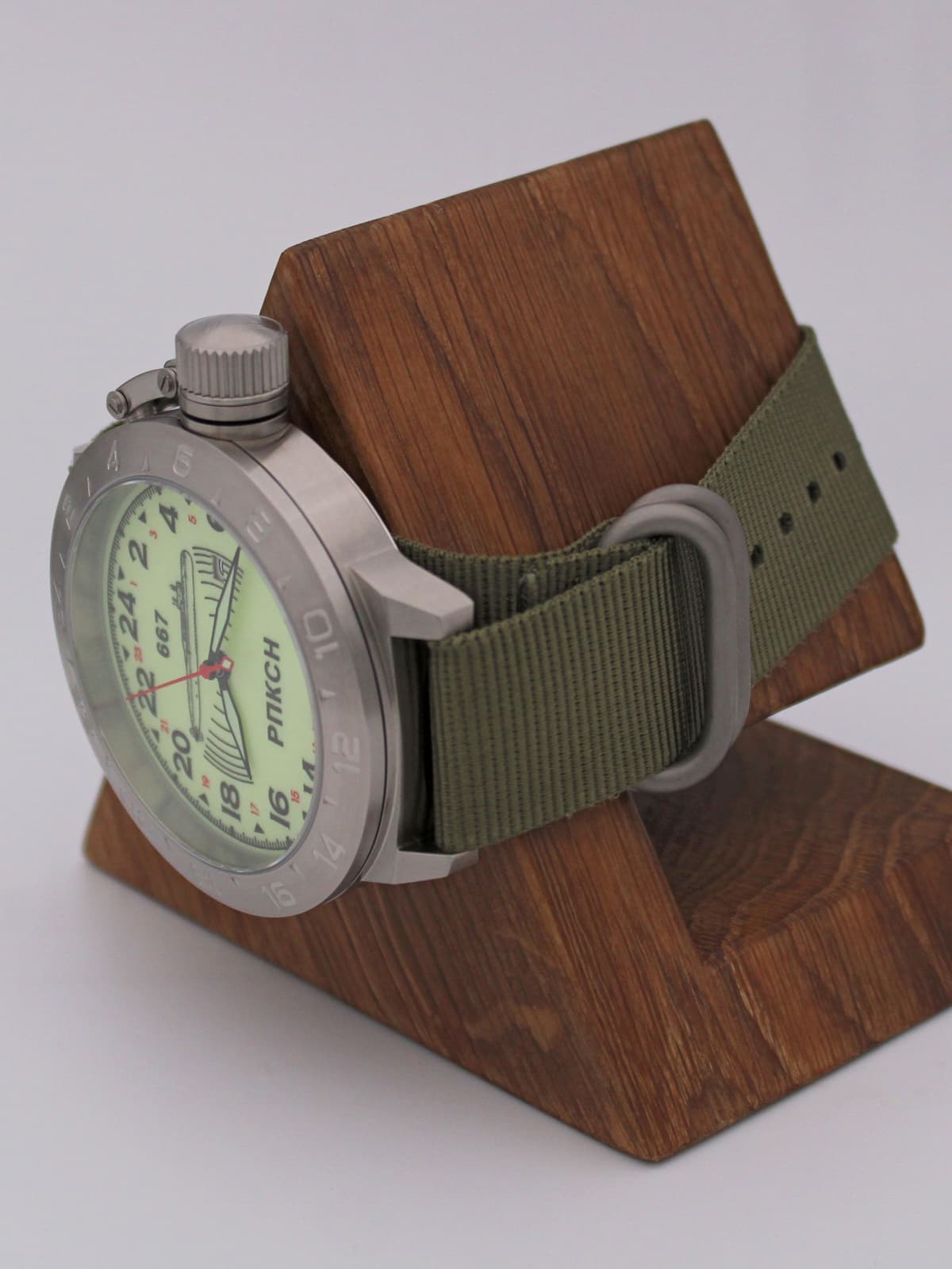 Часы 667 РПКСН кварцевые (Ronda 515.24H) Q52.038.21