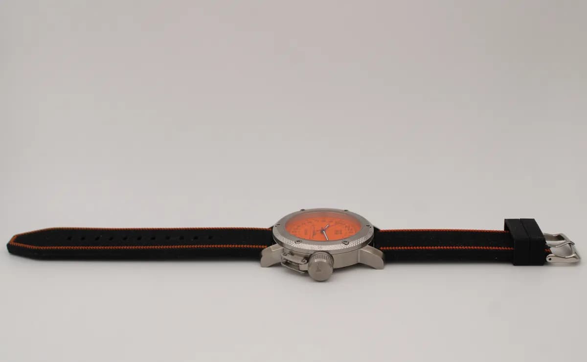 Часы 949А / Антей (Oscar-II) механические 048.17,  механизм Ракета 2623 Н