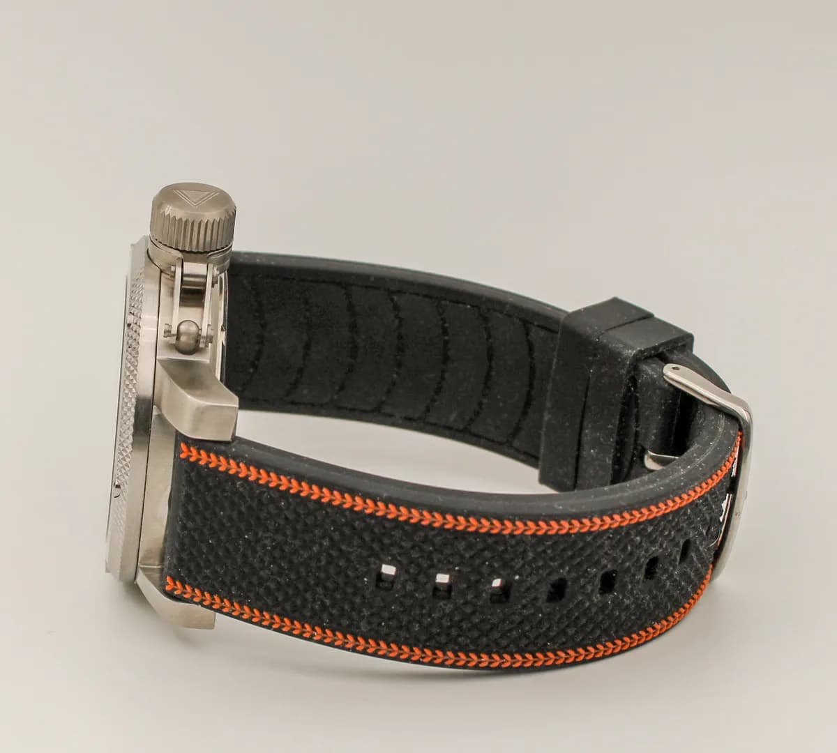 Часы наручные  С-13 "Атака века" механические 083.17, противоударные, механизм Ракета 2623Н