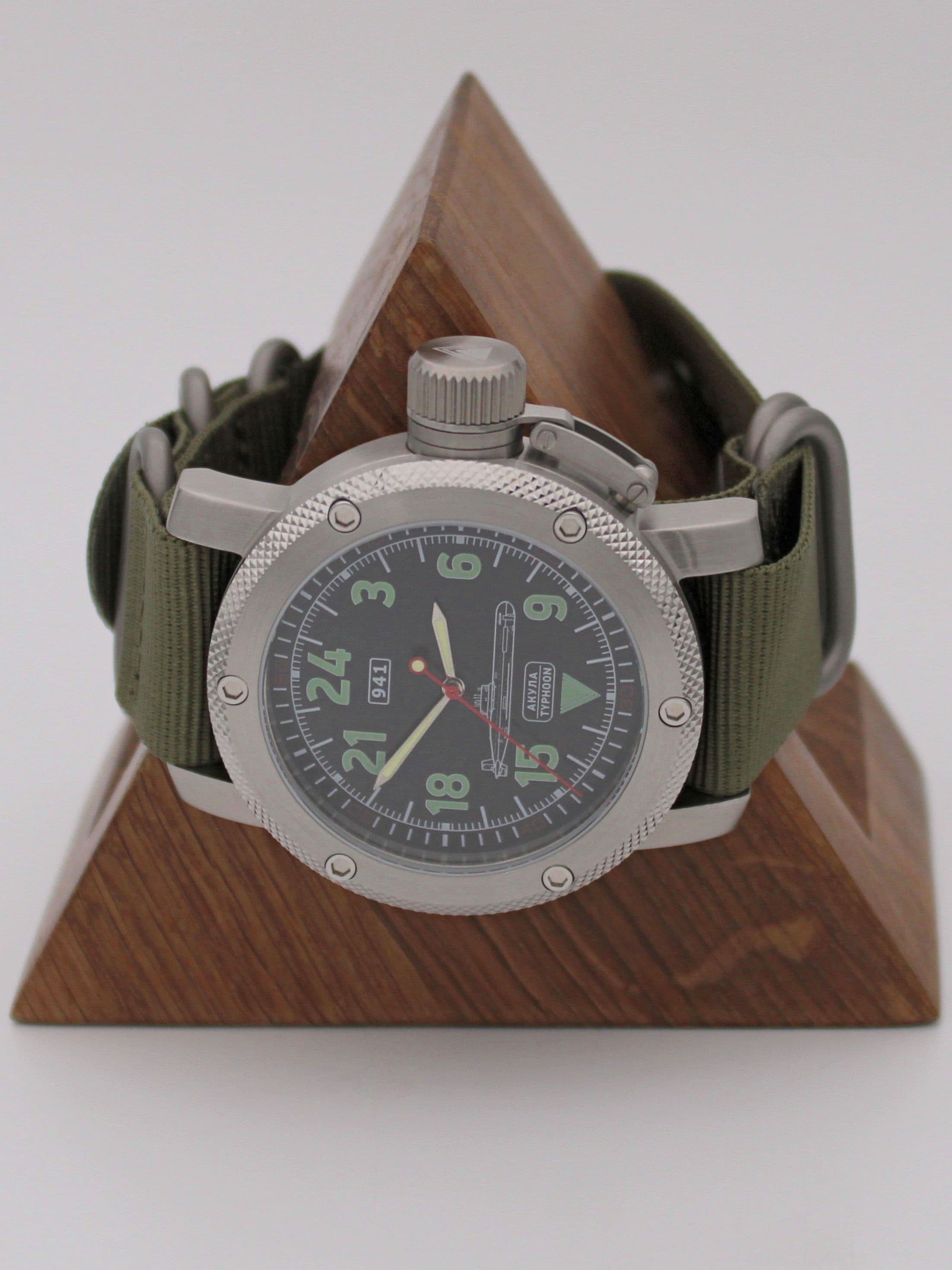 Часы 941 / Акула (Typhoon) механические с автоподзаводом (Восток 2431) 01.054.21