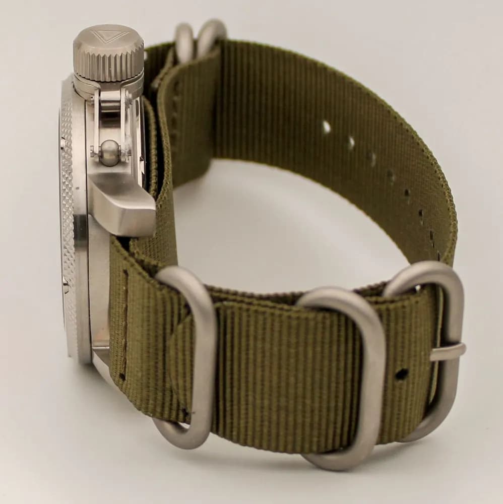 Часы Высадка на Луне механические 127.12 механизм Ракета 2623